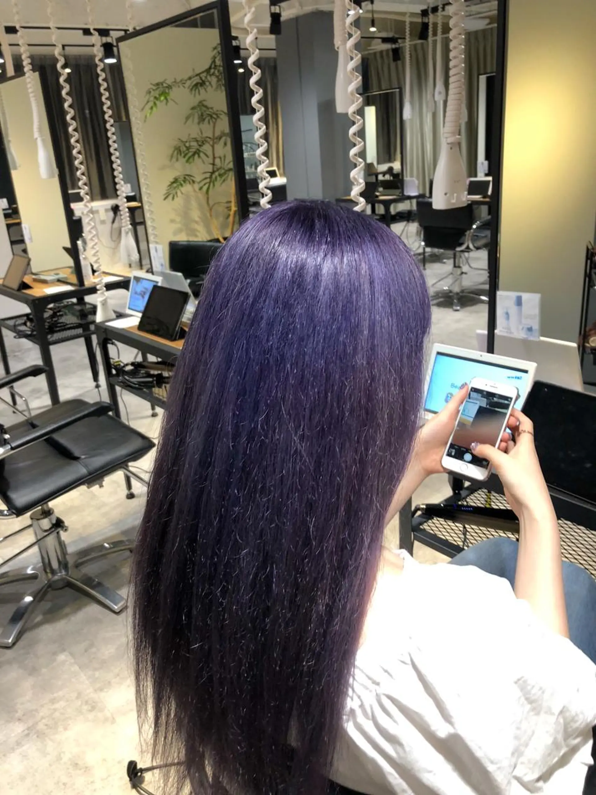 ロング カラー ブリーチ パープルカラー 韓国風ヘア GIEN 末吉 海斗のヘアスタイル