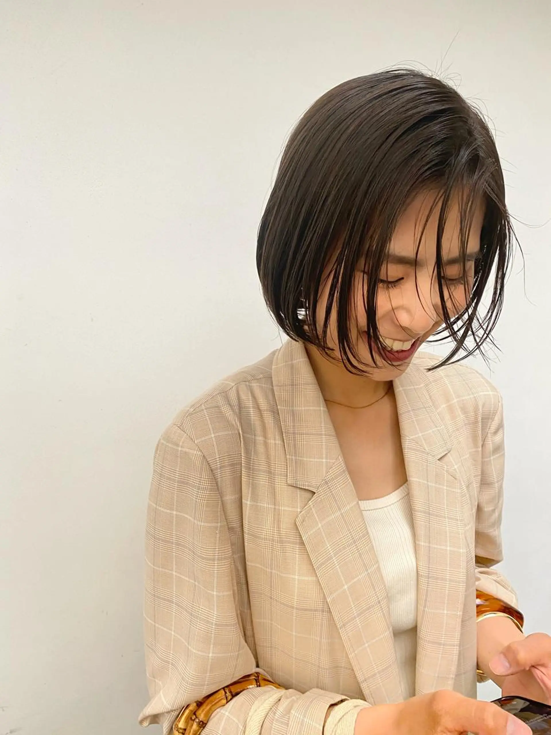 ショート カラー tonari 梅田、中崎町のヘアスタイル