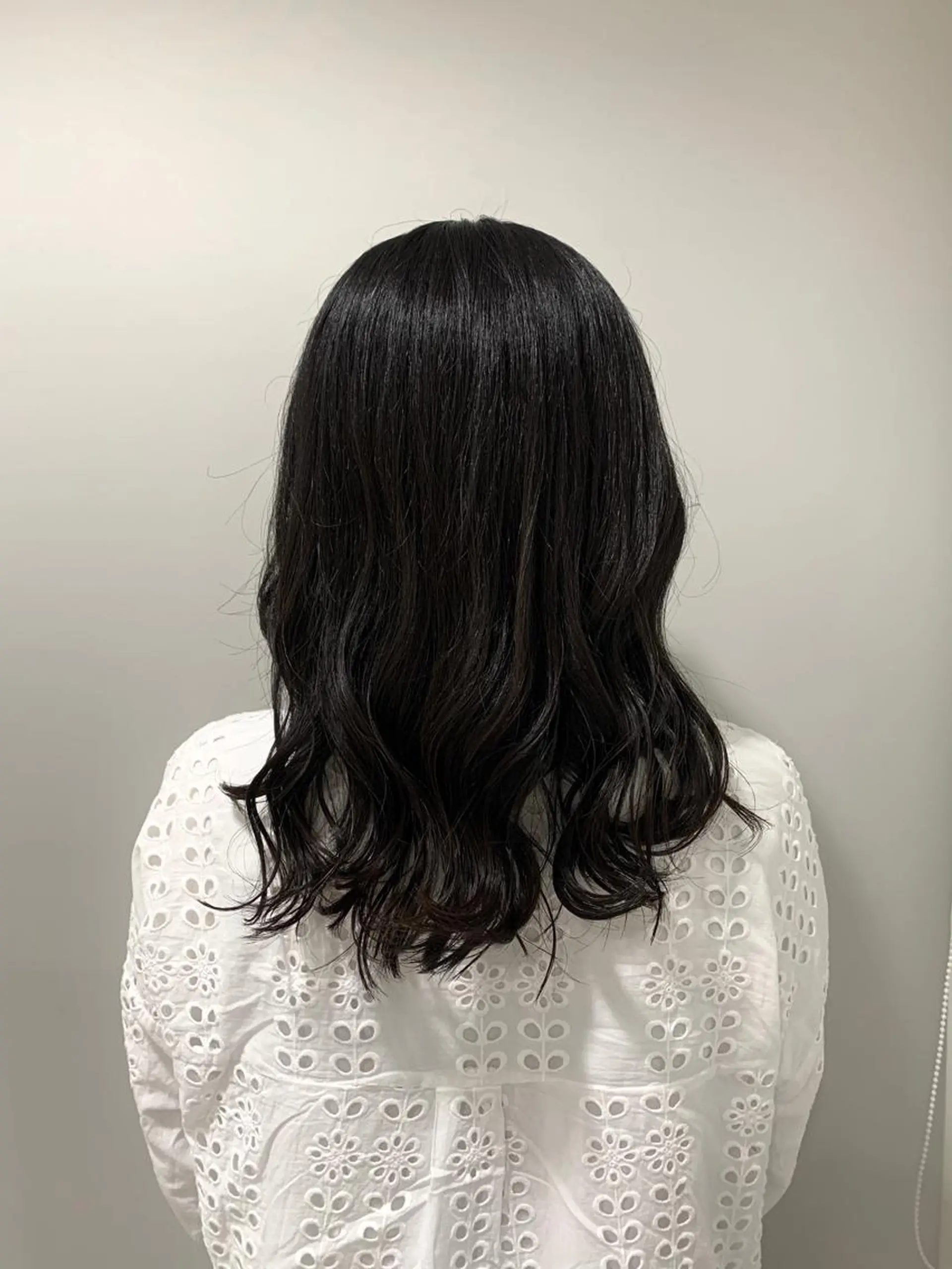 セミロング 壽真央 /ブリーチカラーのヘアスタイル