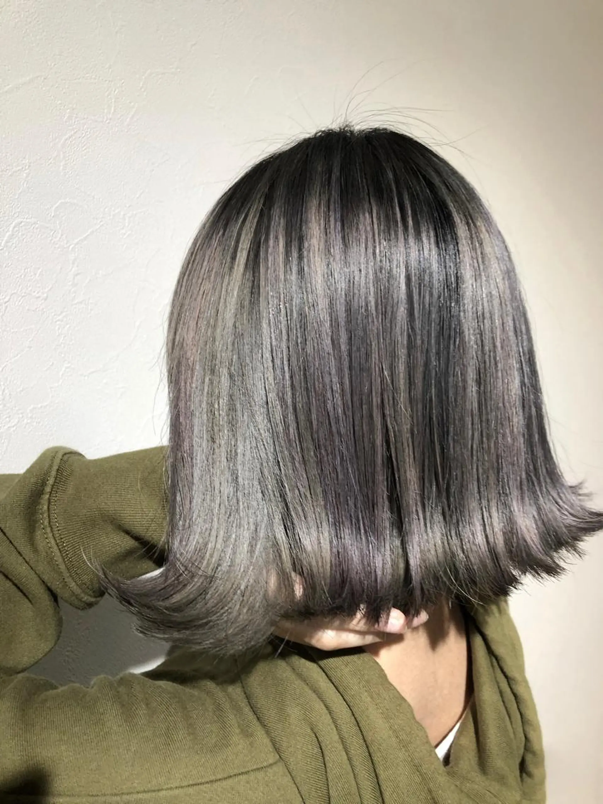 ミディアム カラー メンズ ブリーチ特化型✂️ ハイトーンカラー👨のヘアスタイル