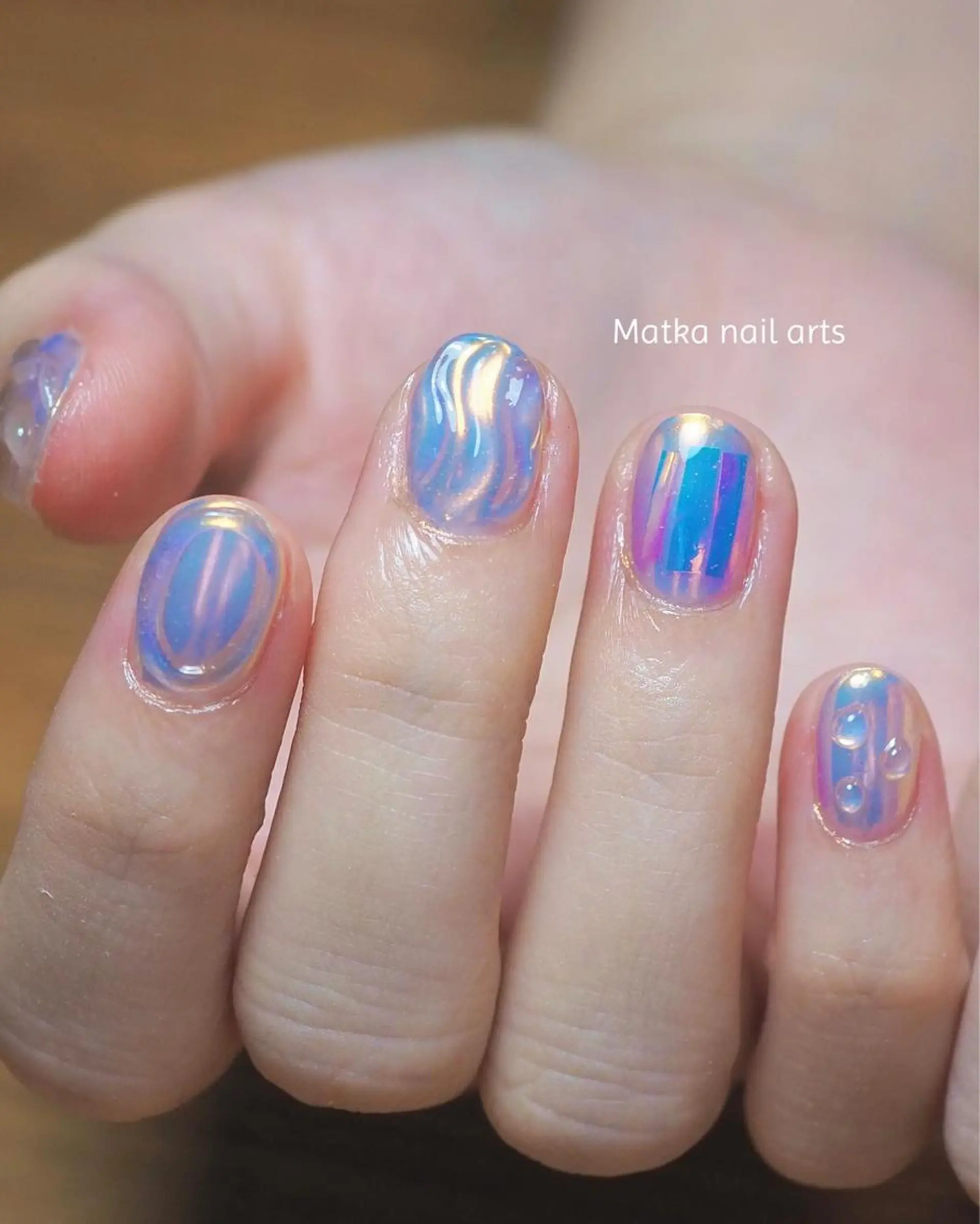 ネイル オーロラネイル ニュアンスネイル ショートネイル ネイルとタロット/ ユウのその他イメージ