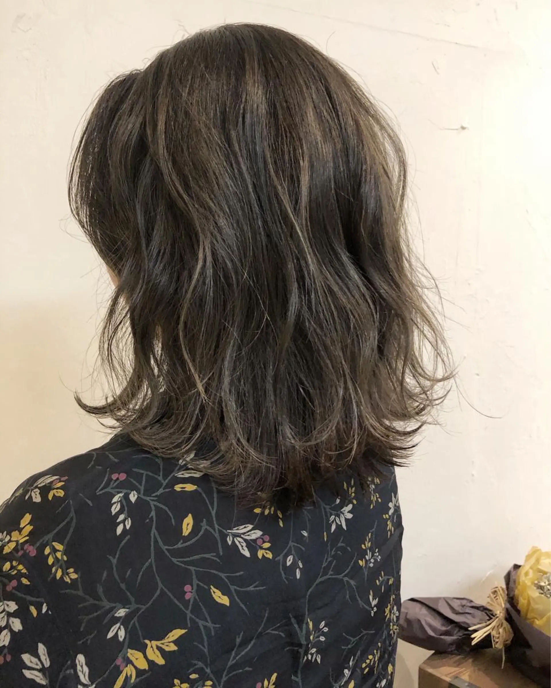 ミディアム カラー アッシュ ハイライトカラー ミント オレンジ ハイライト luve heart's And Be  minamisemba所属・脇坂 佳世の眉毛・アイブロウイメージ