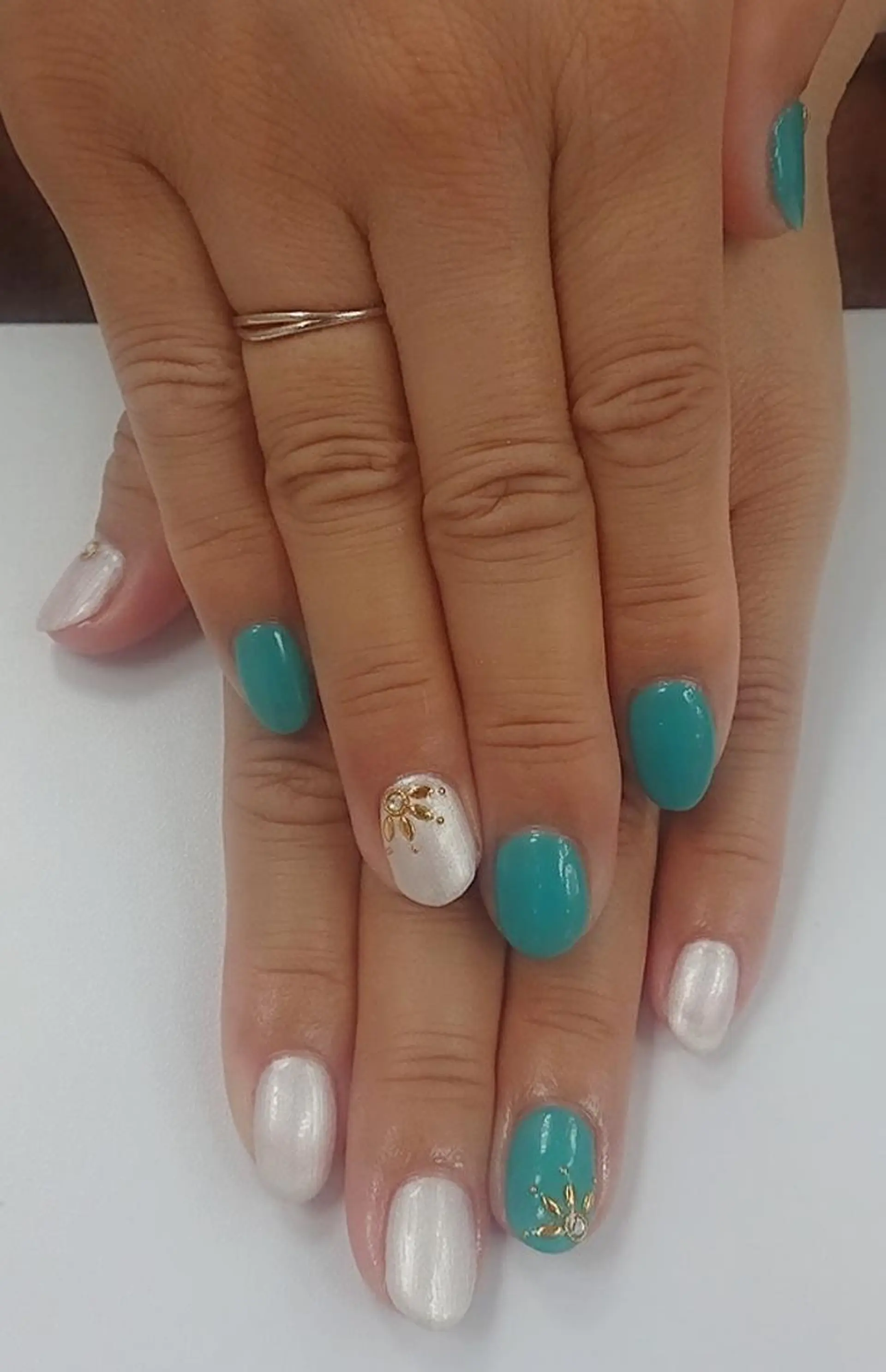 ネイル 🍒当日もOK🍒 𝑳𝑼𝑵𝑨花井のネイルデザイン