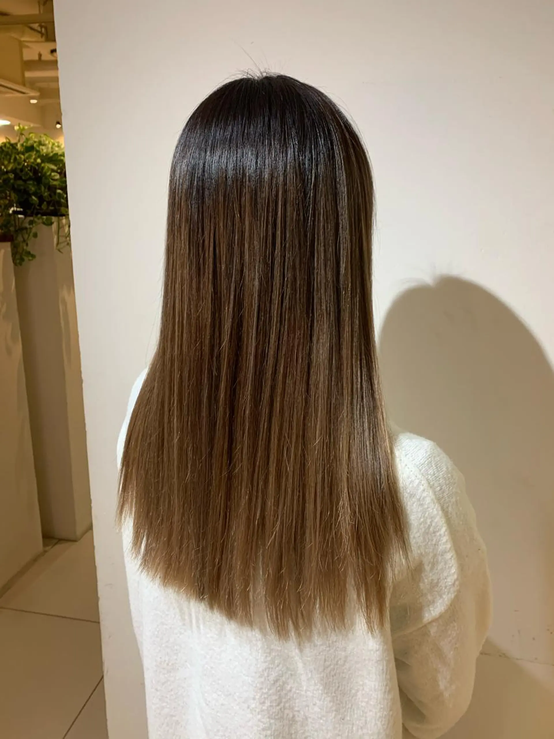 ロング 菅原リキヤ くびれレイヤーヘアのヘアスタイル