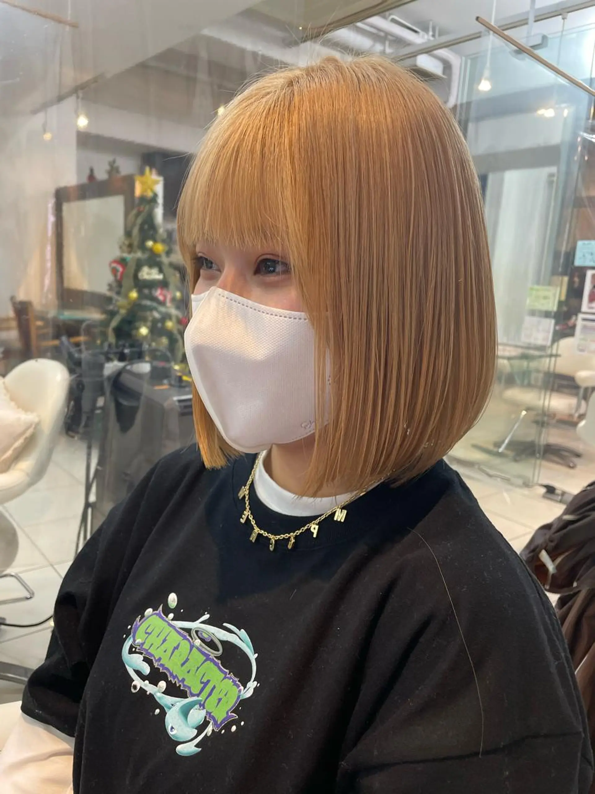 ショート カラー ベージュカラー ブリーチ ブロンド ブロンドベージュ ハイトーンカラー 美容学生必見❣️お得 クーポン有り💓池辺のヘアスタイル