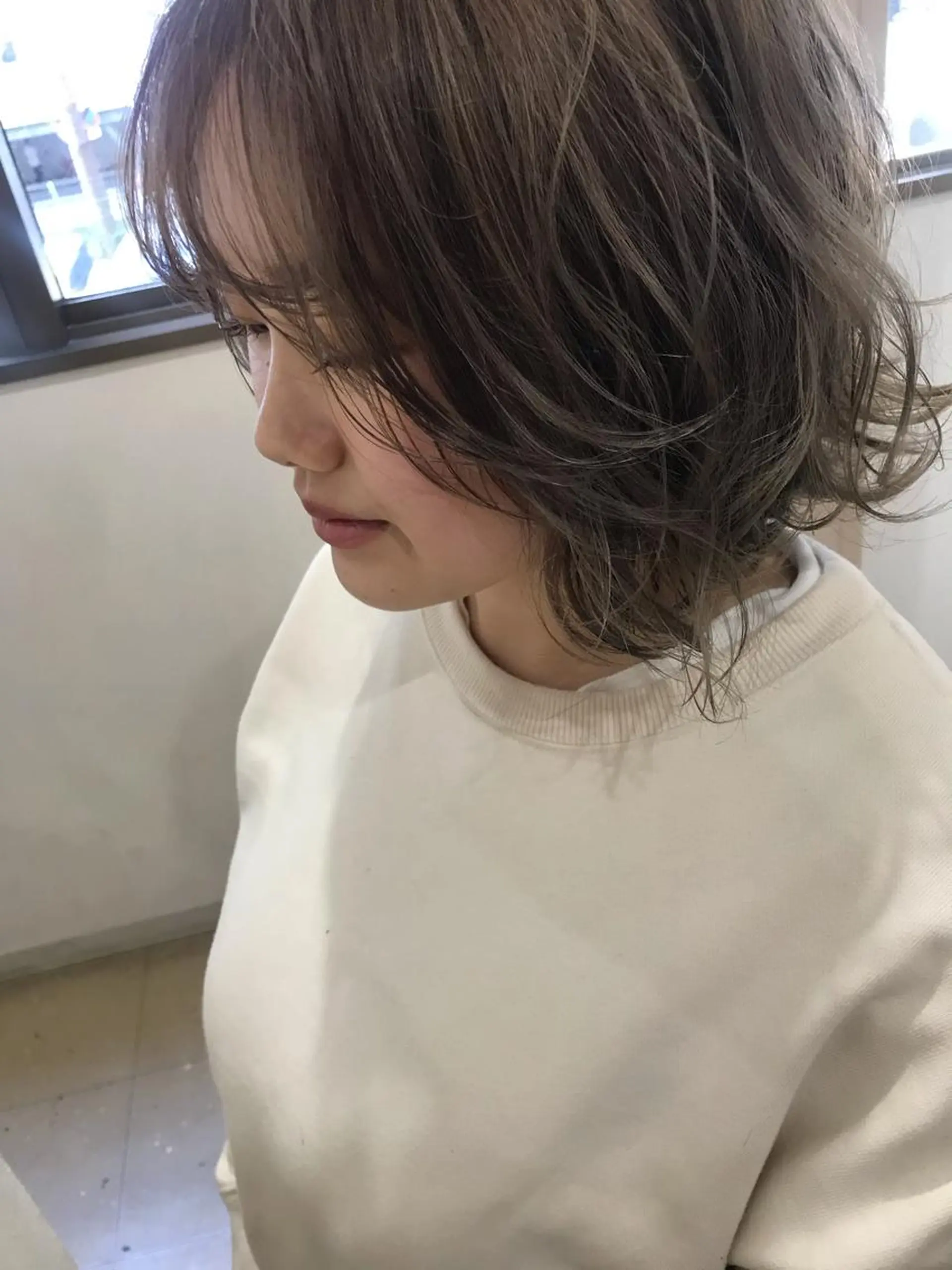 ミディアム カット ヘアカラー トリートメント 韓国 / 中国ヘア 🦋Noniのヘアスタイル