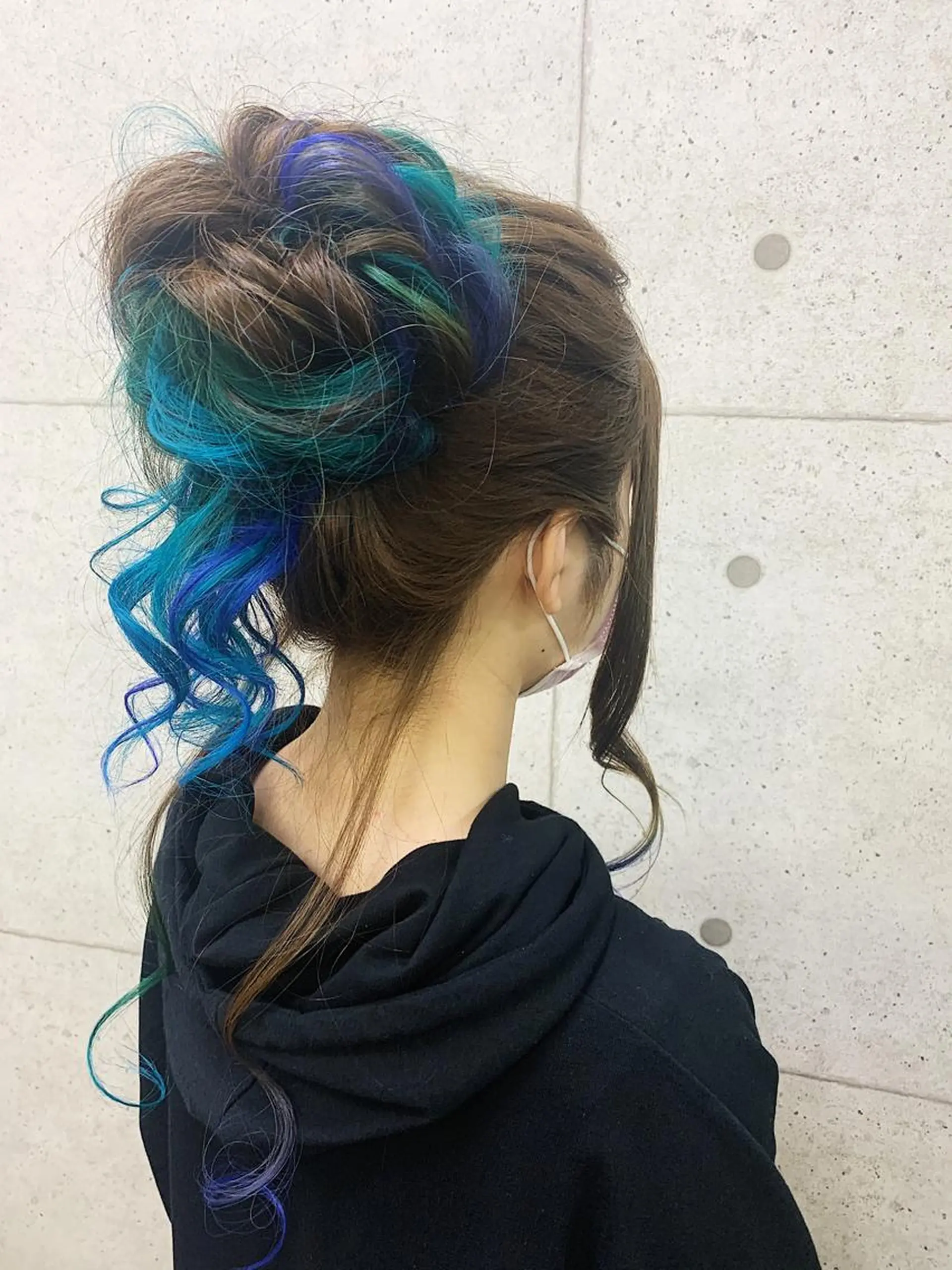 ロング お団子ヘア 卒業式のヘアスタイル Mululu所属・京都最安価エクステ muuka🦋のヘアスタイル