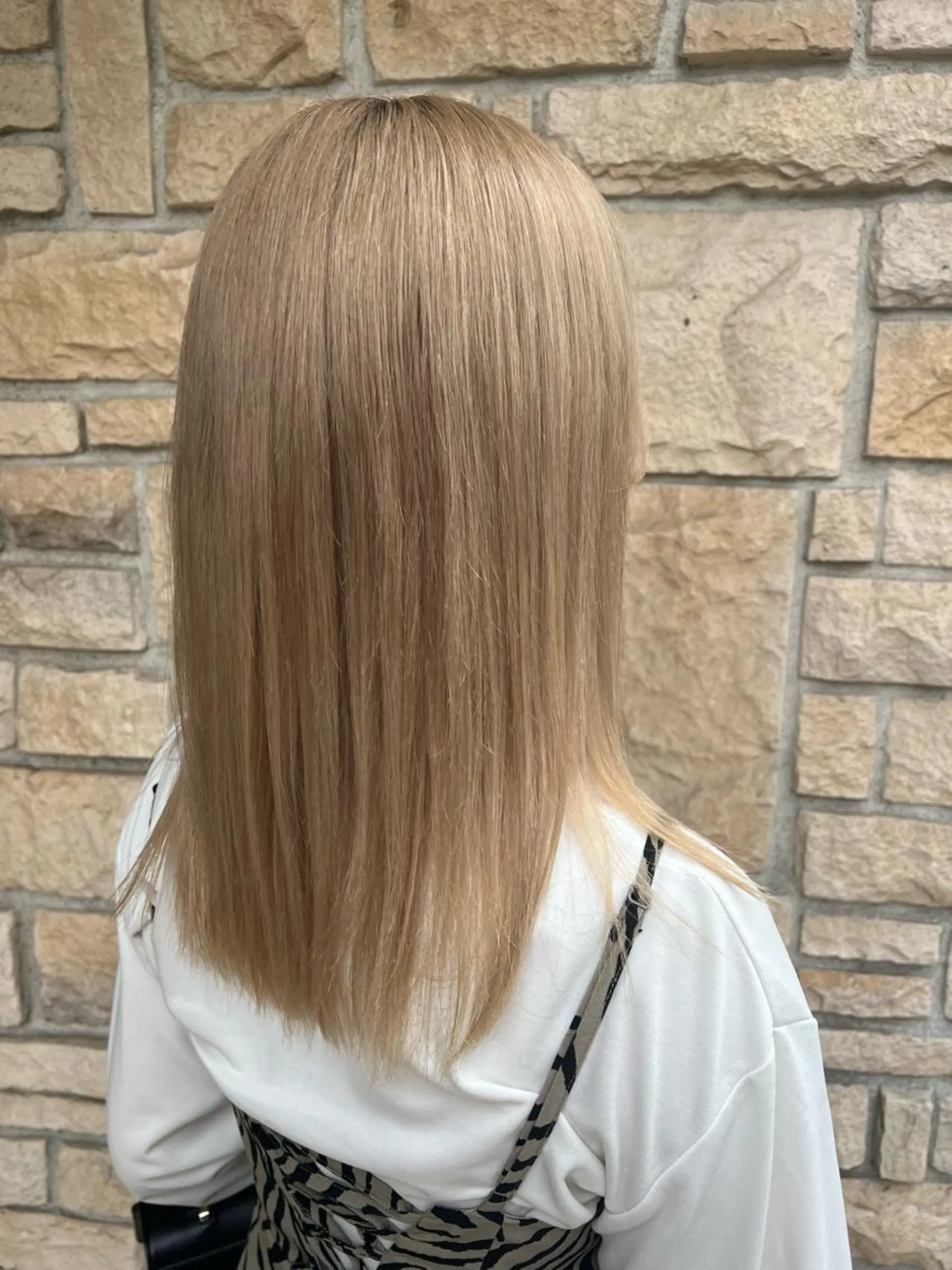 セミロング アトリエNew York三ノ輪店所属・miku 三ノ輪のヘアスタイル