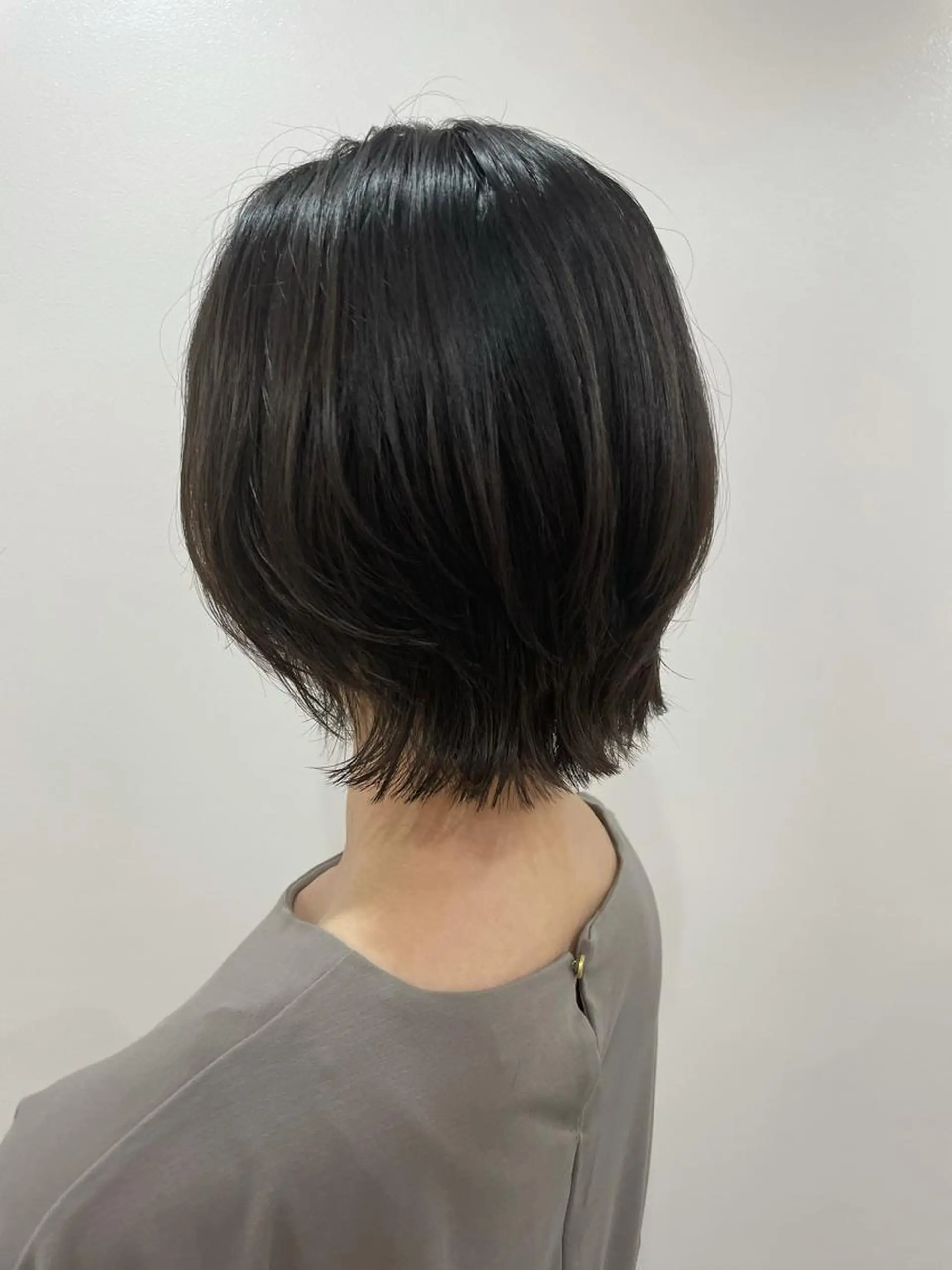 ショート カラー akane .のヘアスタイル