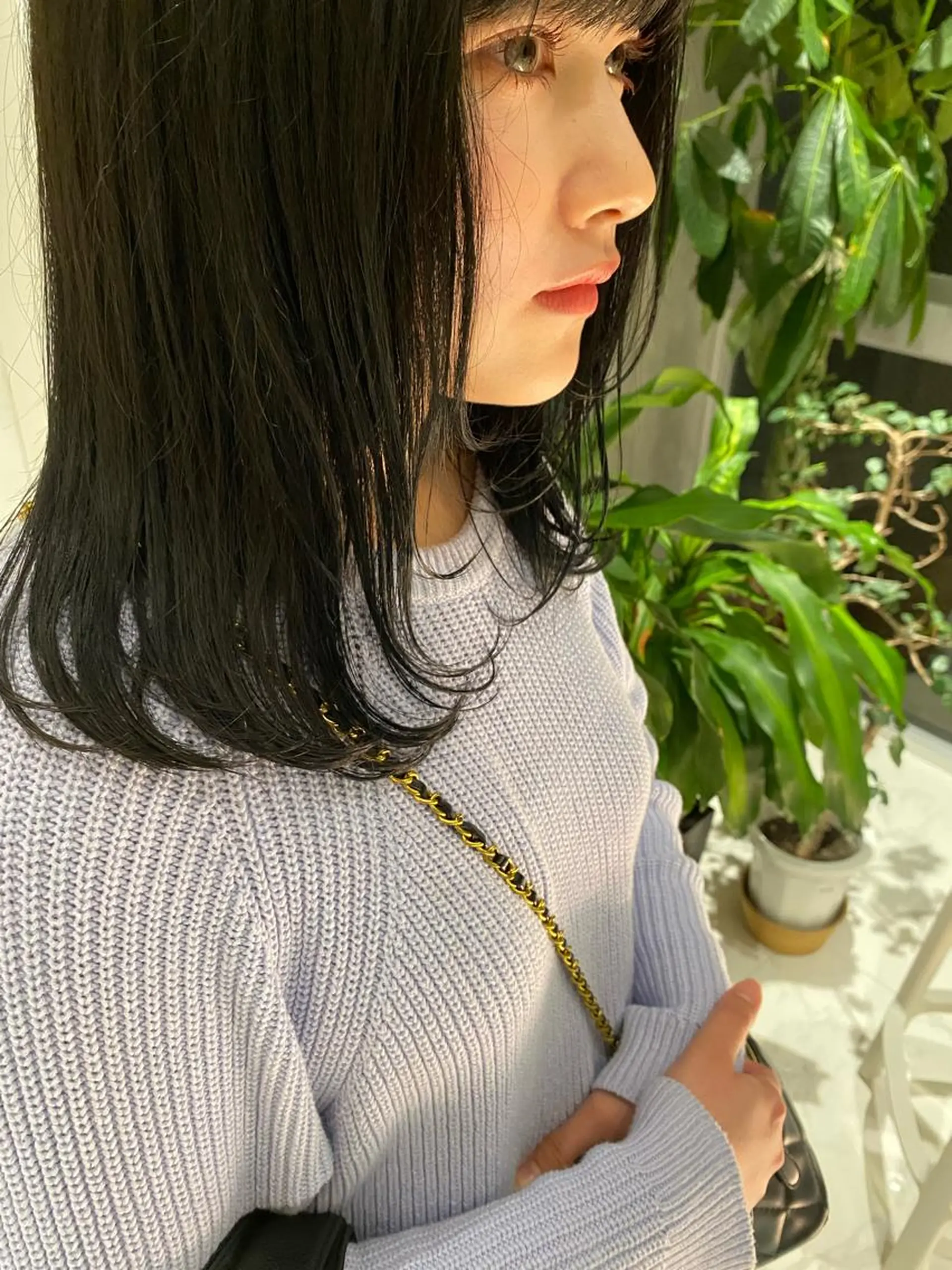 ミディアム ブリーチなし 寒色カラーのヘアスタイル