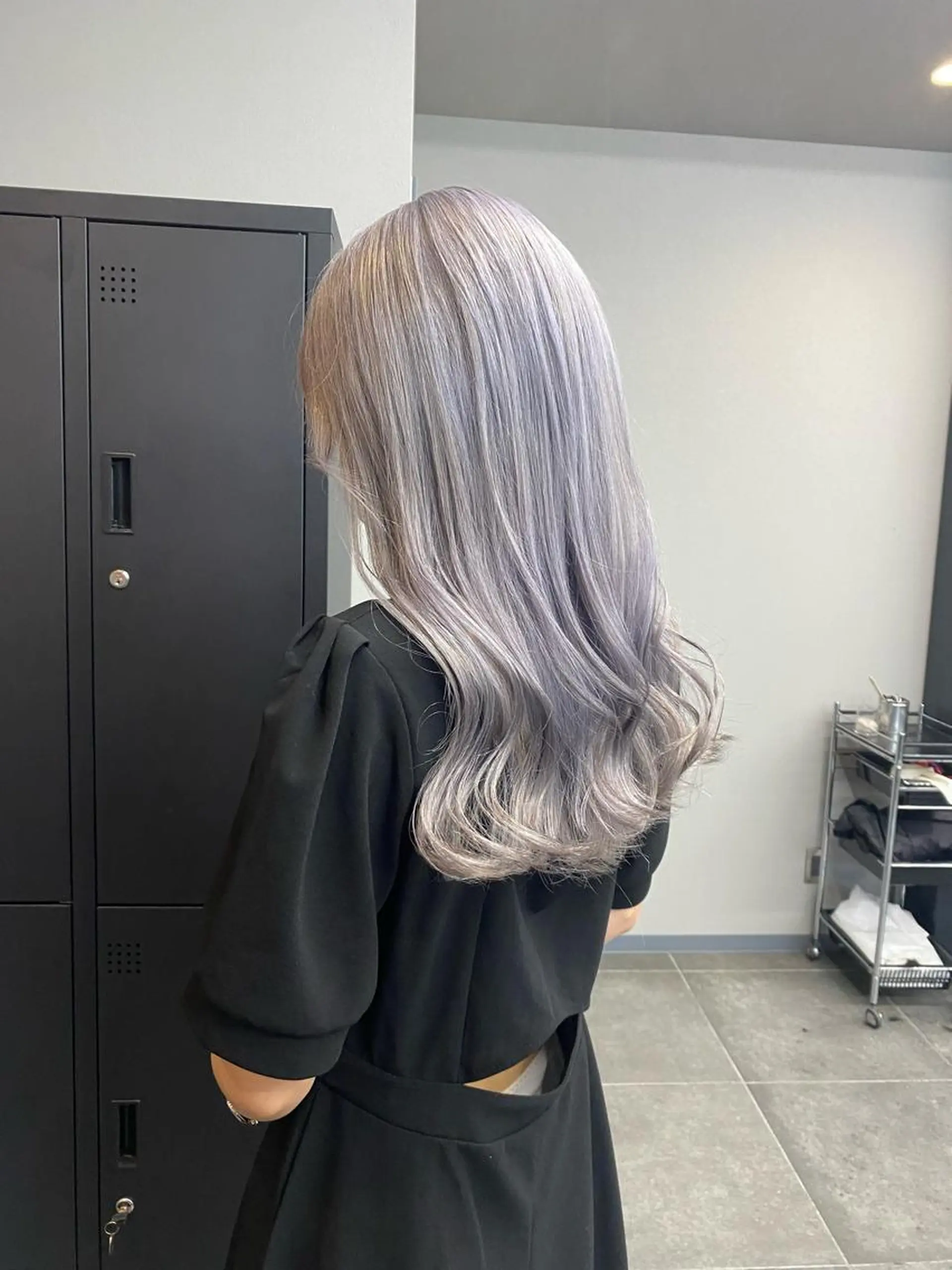 ロング ヘアカラー maco 艶感ハイトーン🦋のヘアスタイル