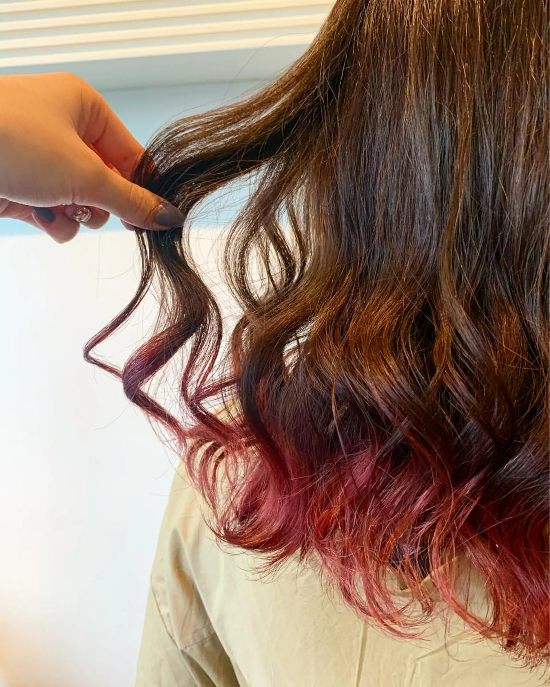 ミディアム カラー ハイトーン/レイヤー 💜Akaneのヘアスタイル