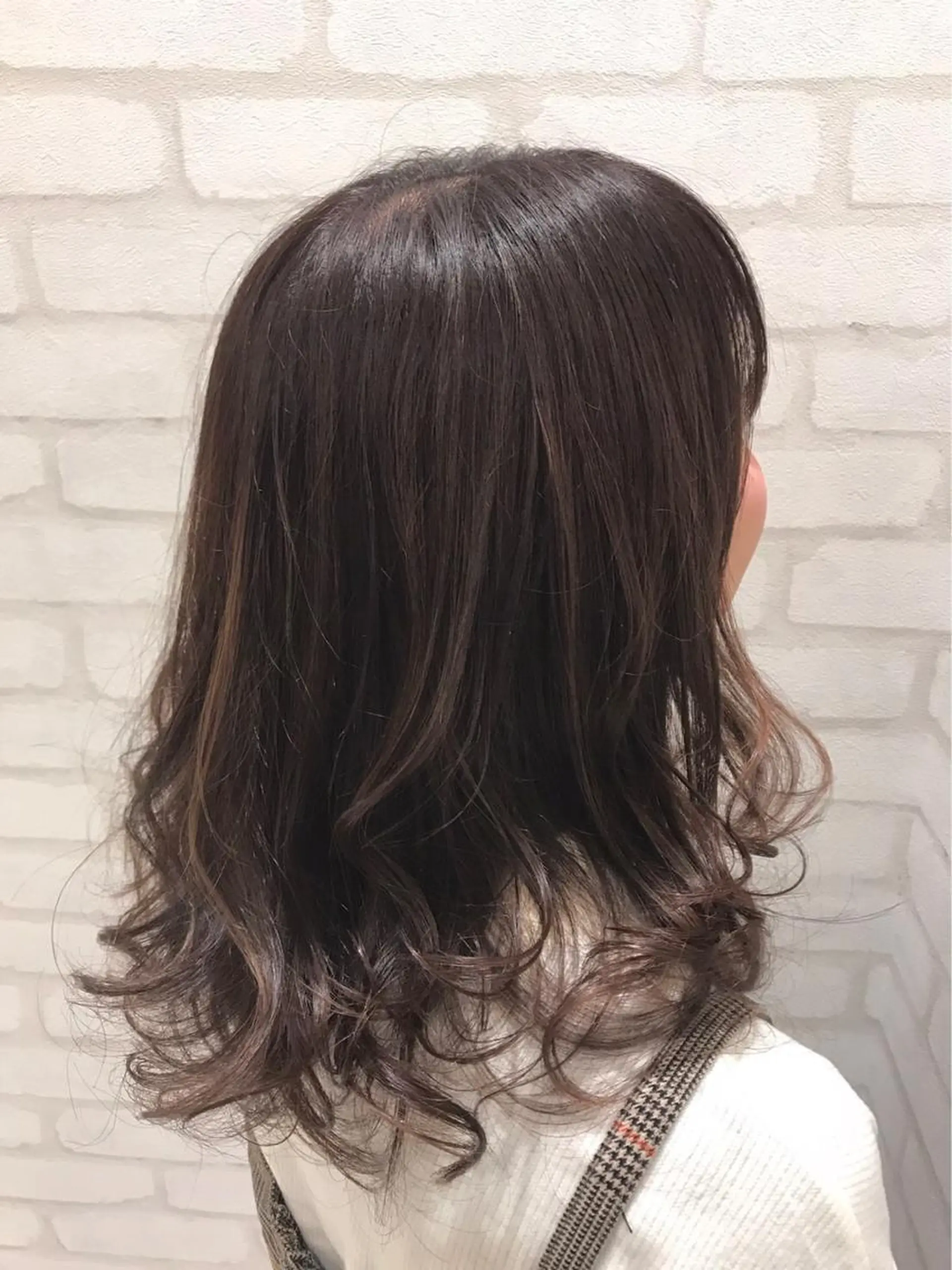 ミディアム ému エミュ　hair &spa所属・近藤 みゅうまのヘアスタイル