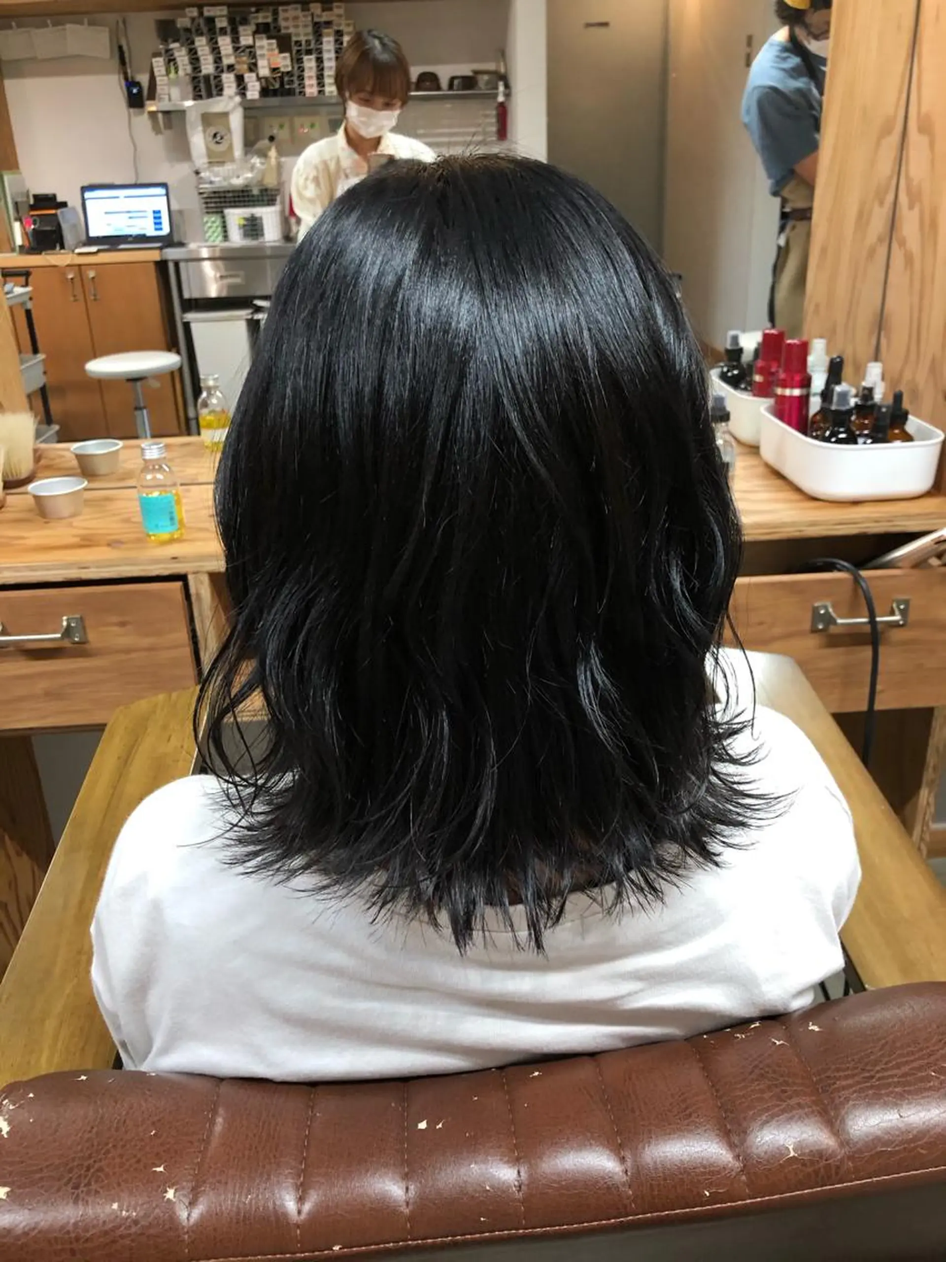 ミディアム カラー パーマ ヘアアレンジ entality lit所属・暖色ボブ 🍊rikakoのヘアスタイル