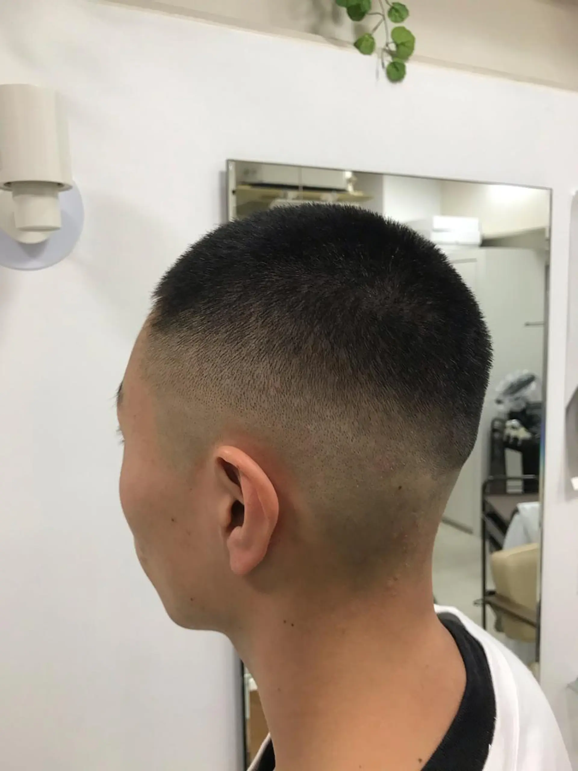 メンズ フェードカット スキンフェード 中野 健人のヘアスタイル