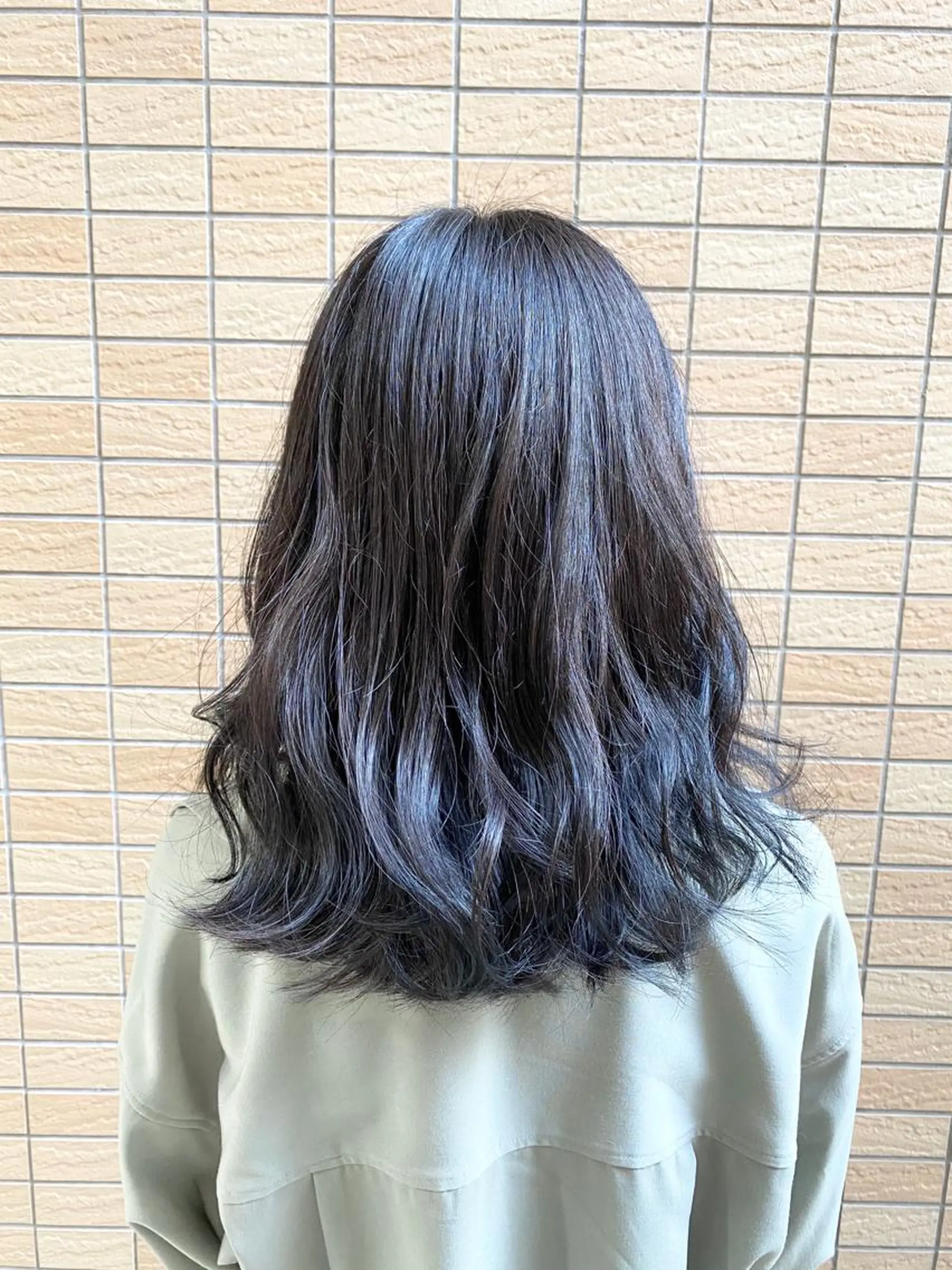 セミロング カラー 髪質改善 ヒデのヘアスタイル