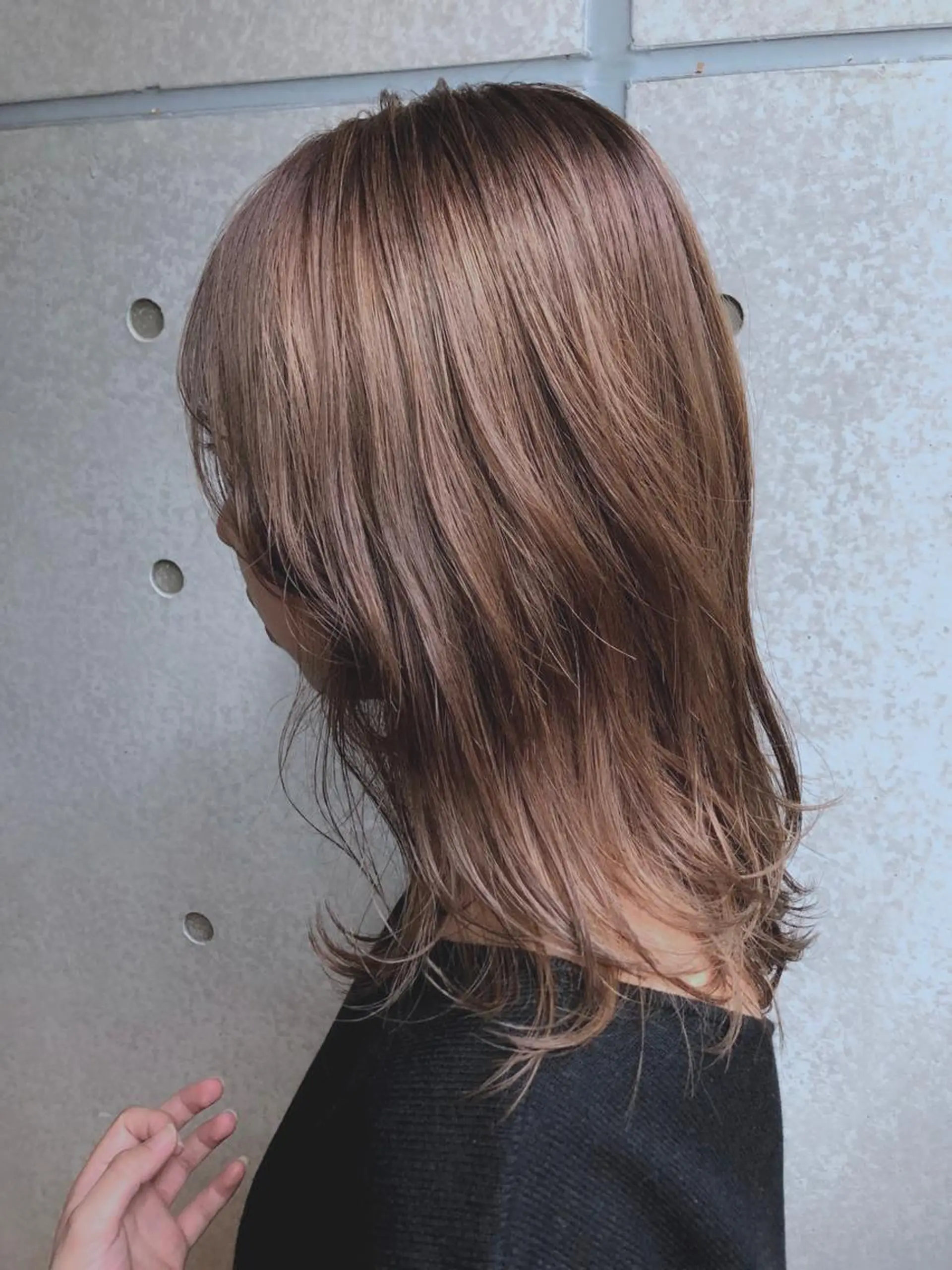 ミディアム カラー 🤎ベージュカラー 🐶メンズパーマのヘアスタイル