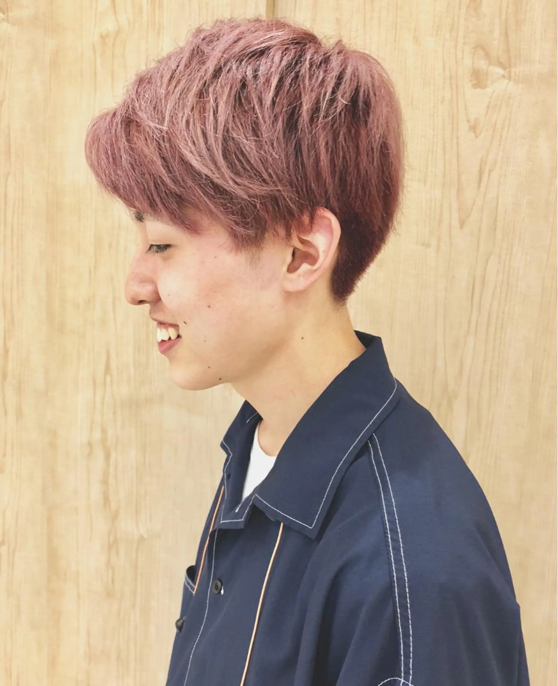 ショート カラー ピンクカラー カット ヘアカラー パーマ 岩田 萌那のヘアスタイル