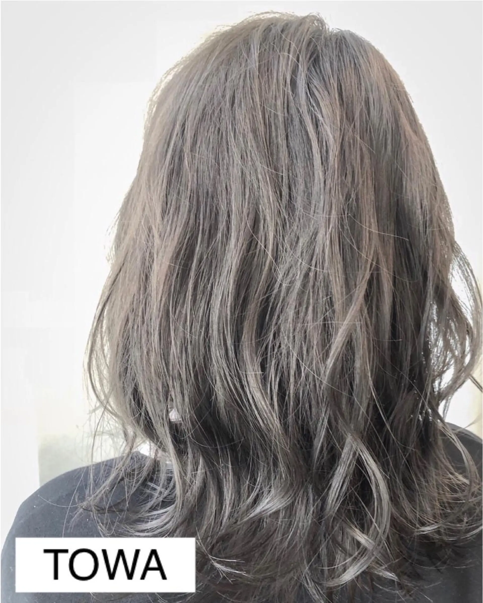 ミディアム カラー アッシュ TOWA 野村　コウダイのヘアスタイル