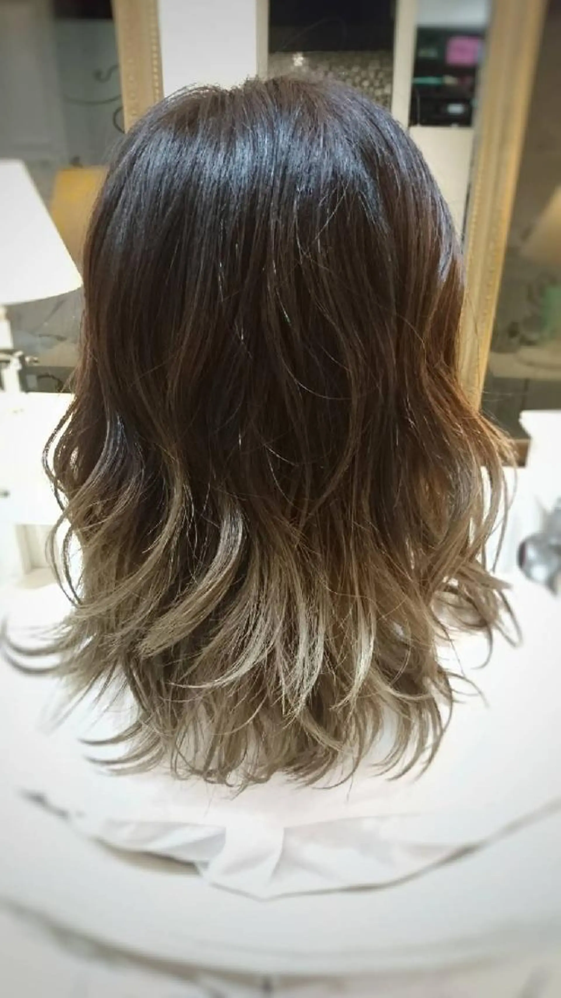 ミディアム カラー グラデーションカラー 中村 和貴 ＜Ash津田沼＞のヘアスタイル