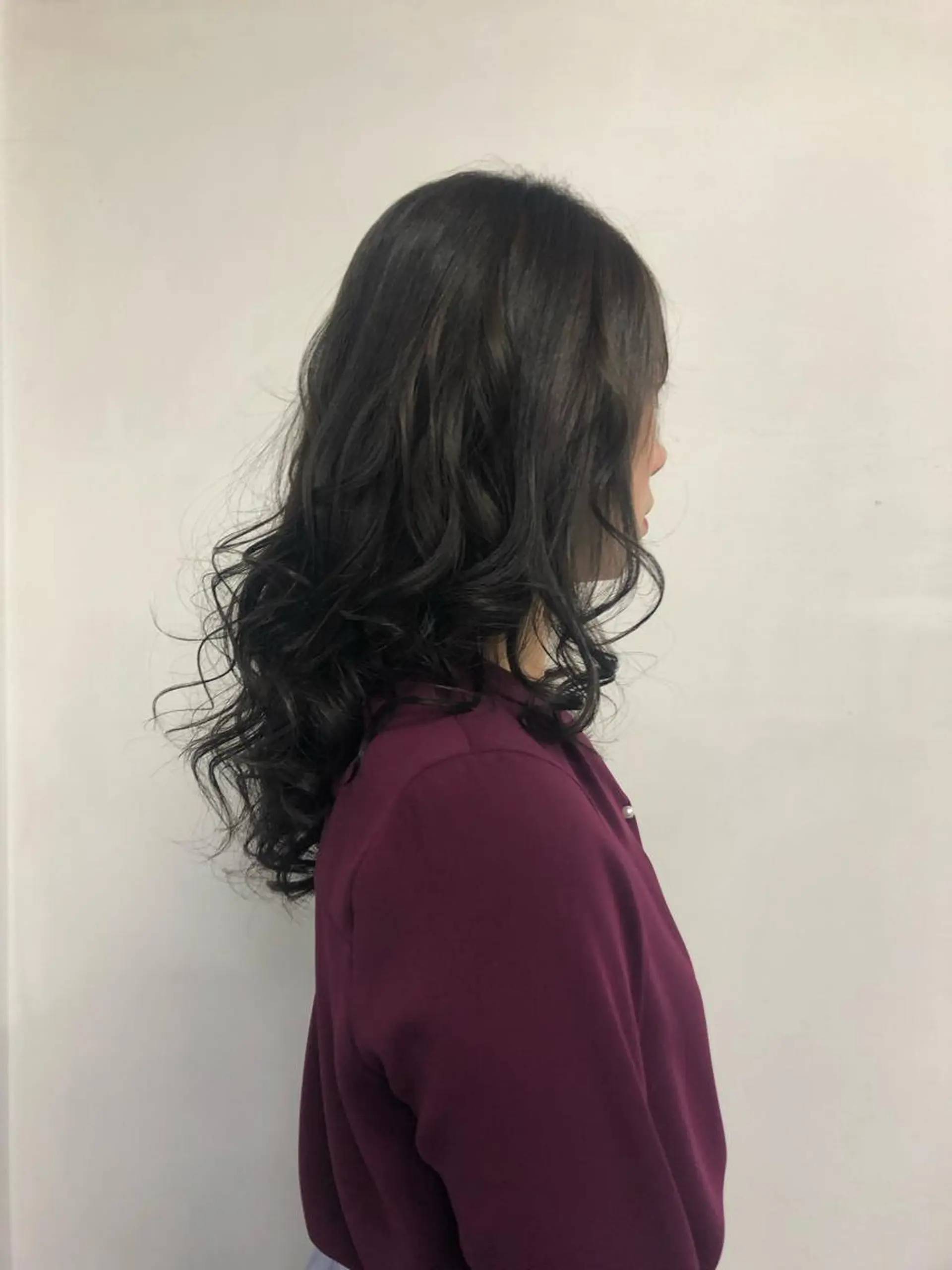 ミディアム カラー CoCooN Hiromiのヘアスタイル