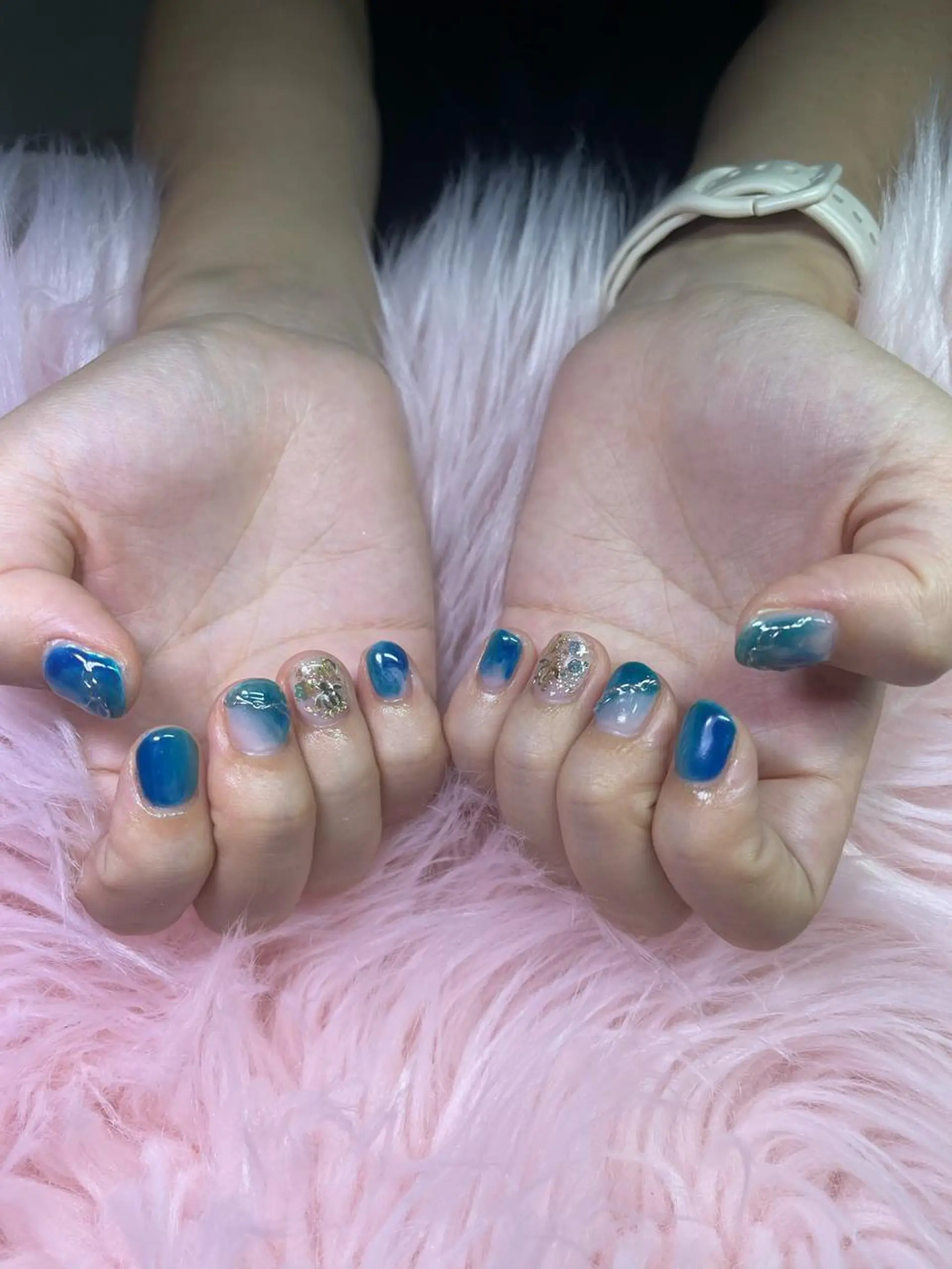 ネイル ブルー ネイルサロンキュアイスト所属・キュアイスト アコパラジェル調布のネイルデザイン