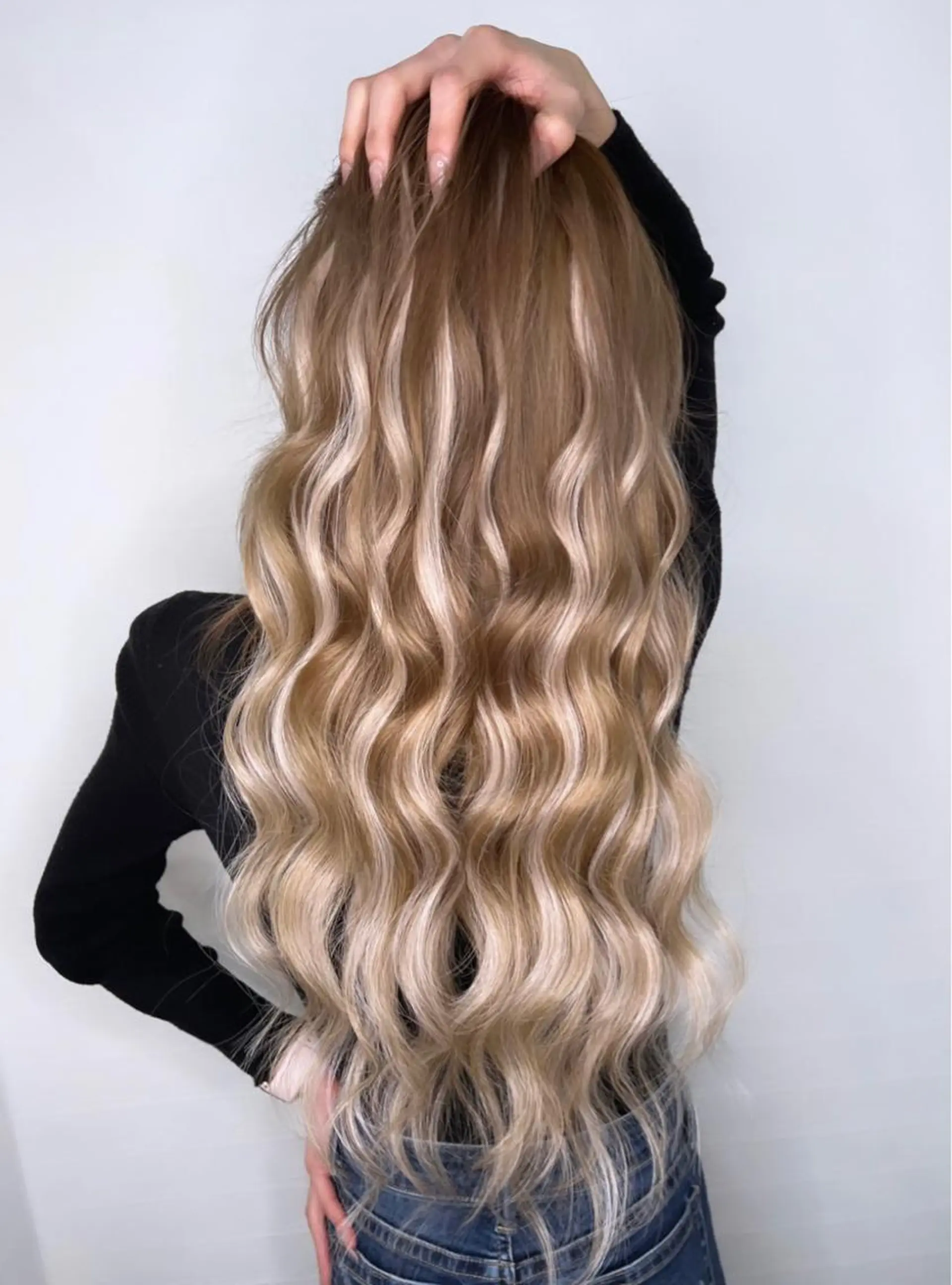 ロング カラー ヘアカラー エクステ 🧠U-topia 西村彩🧠のヘアスタイル