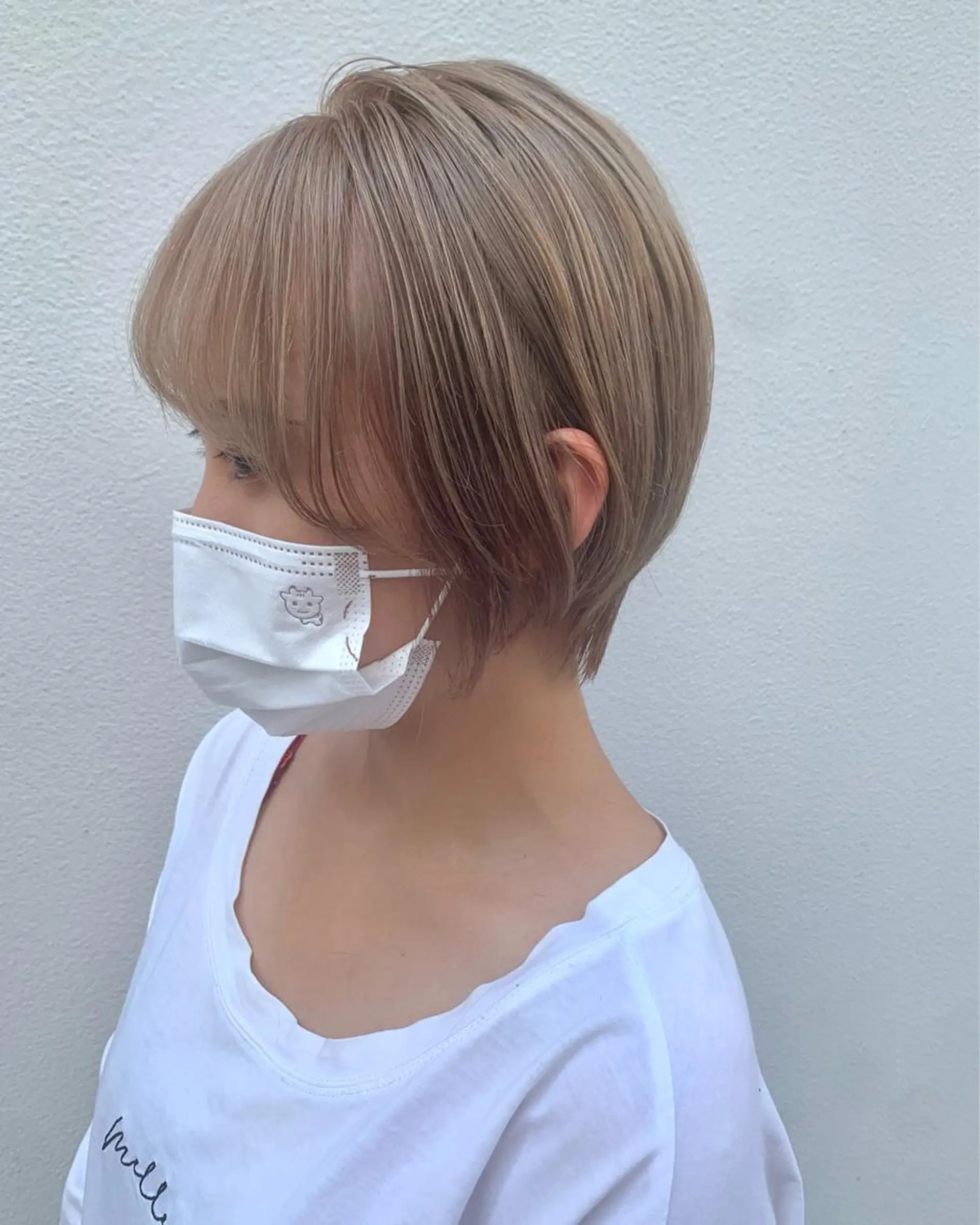 ショート ブリーチ/ウルフ ハッシュカット/石山のヘアスタイル