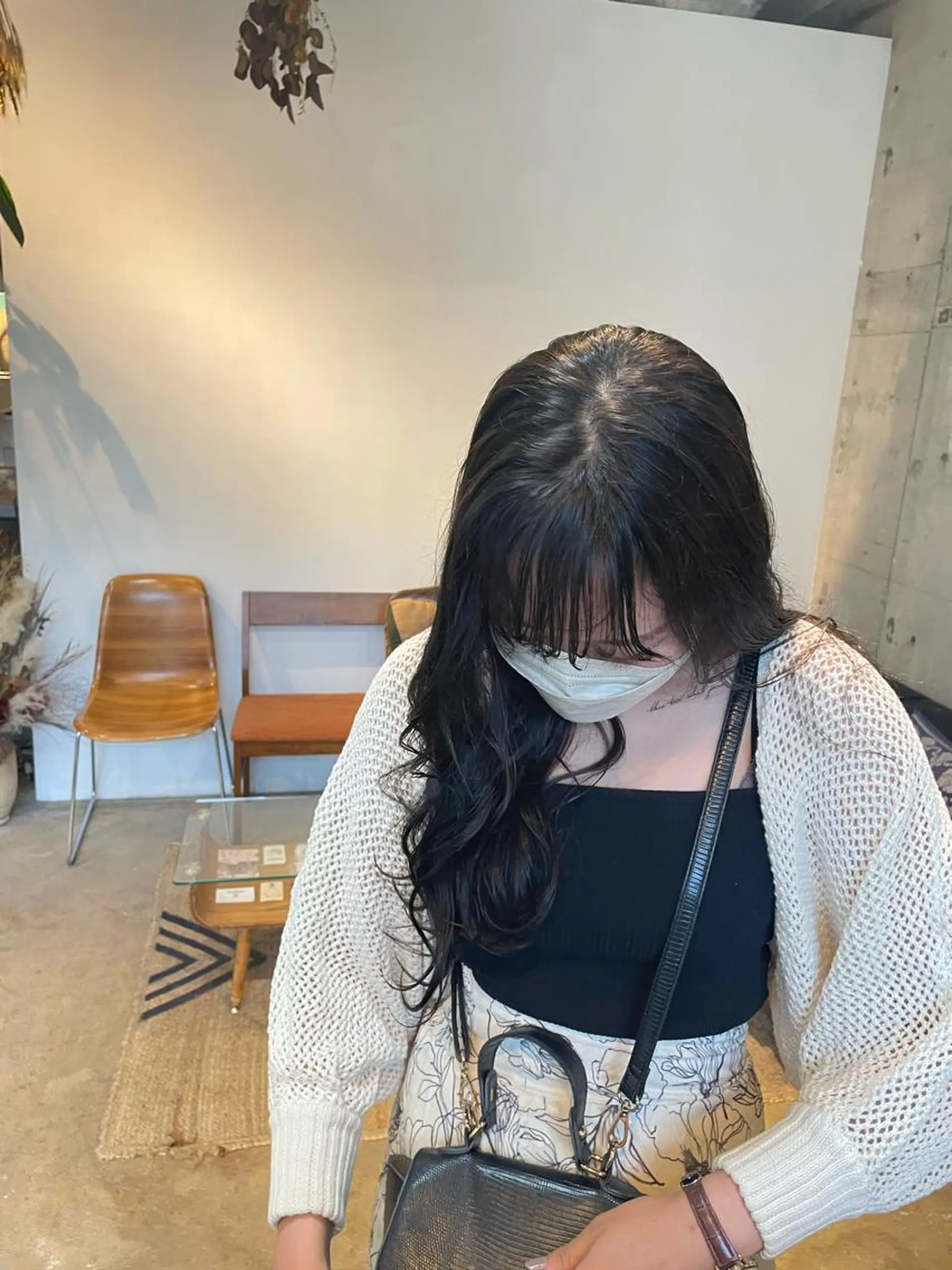 ロング カラー ベージュカラー 透明感カラー オリーブベージュ MAUVE MIYUのヘアスタイル