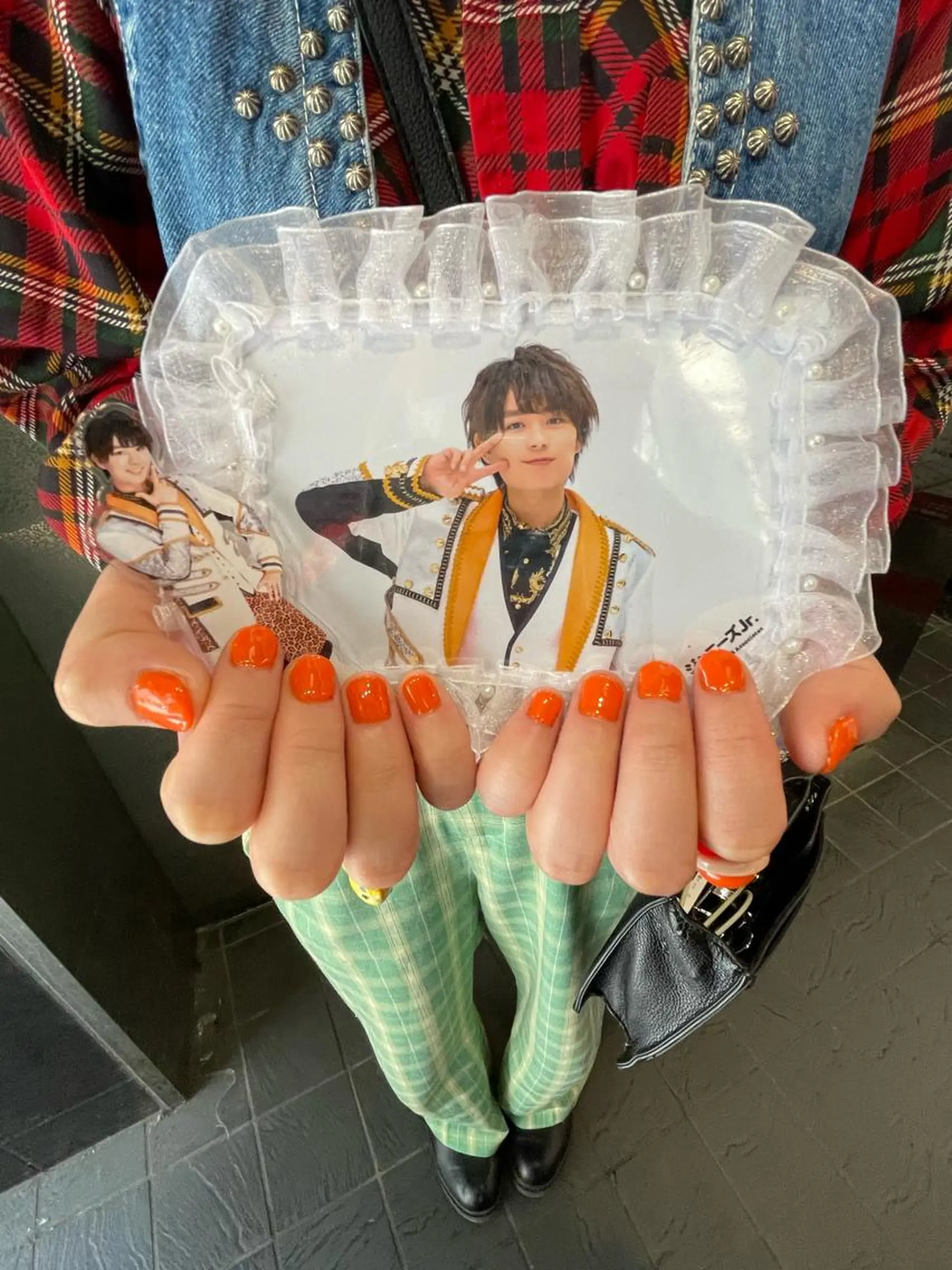 ネイル ワンカラーネイル オレンジ メンズ/艶髪/カラー サクラ🌸のヘアスタイル