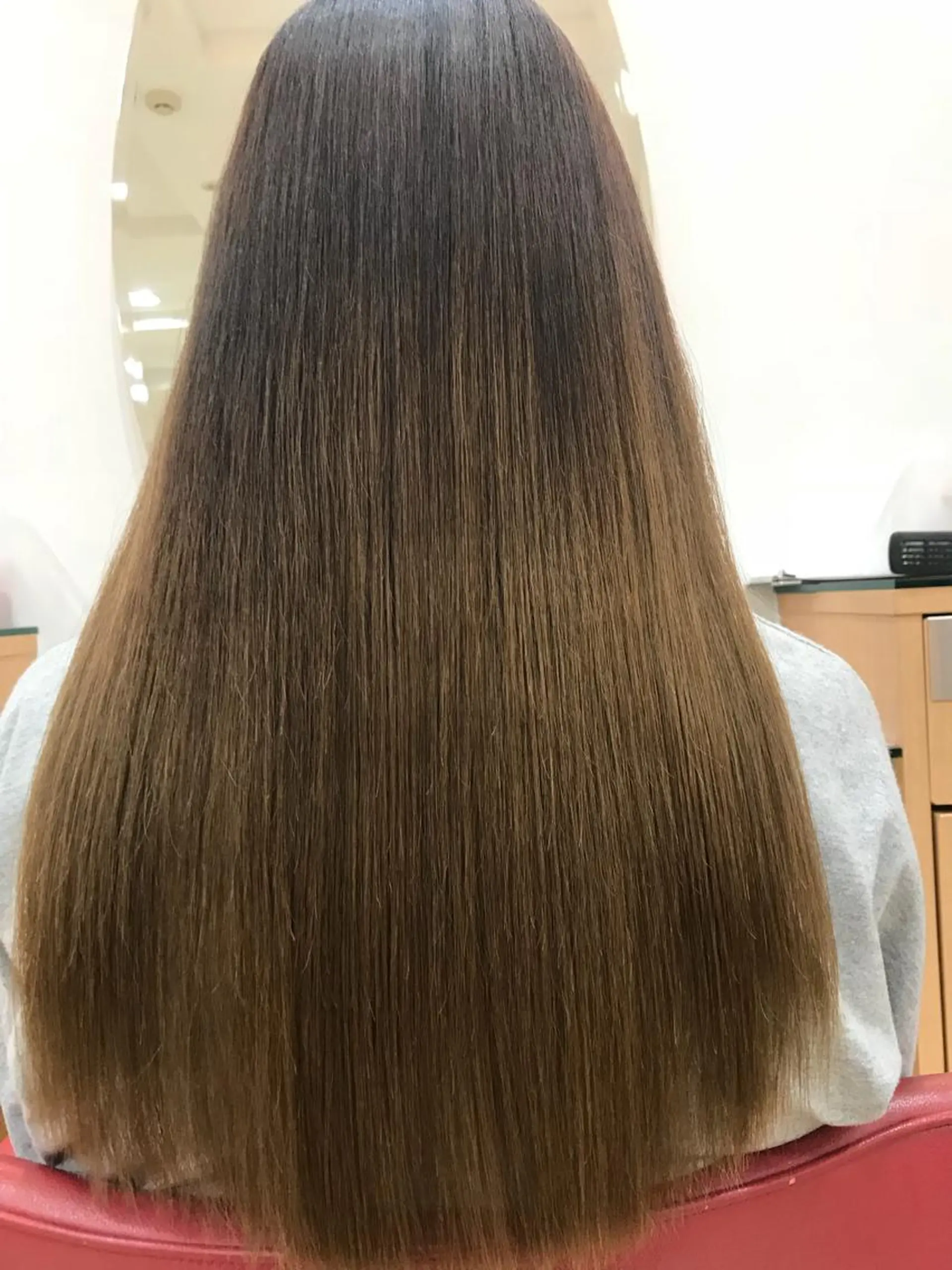 ✨艶ブリーチカラー ✨四ノ宮裕己のヘアスタイル