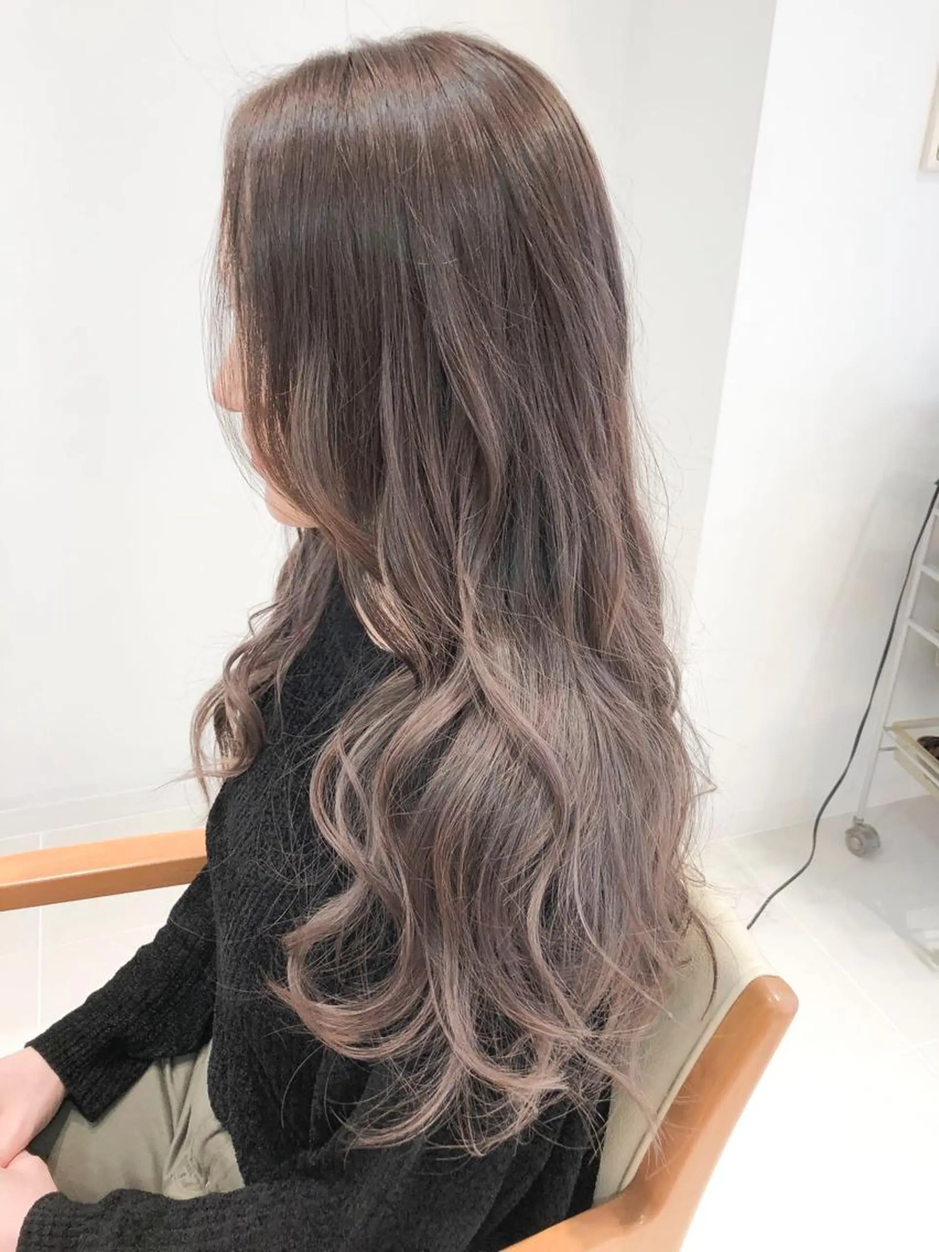 ロング カラー グラデーションカラー グレージュ モテ髪透明感❤️ デイズヘアカラーのヘアスタイル