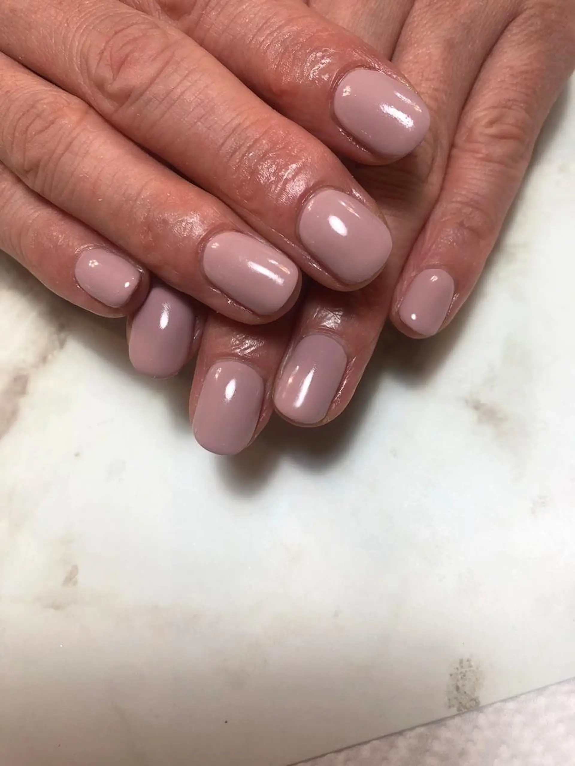 ネイル ワンカラーネイル シンプルネイル Nailist Honamiのネイルデザイン