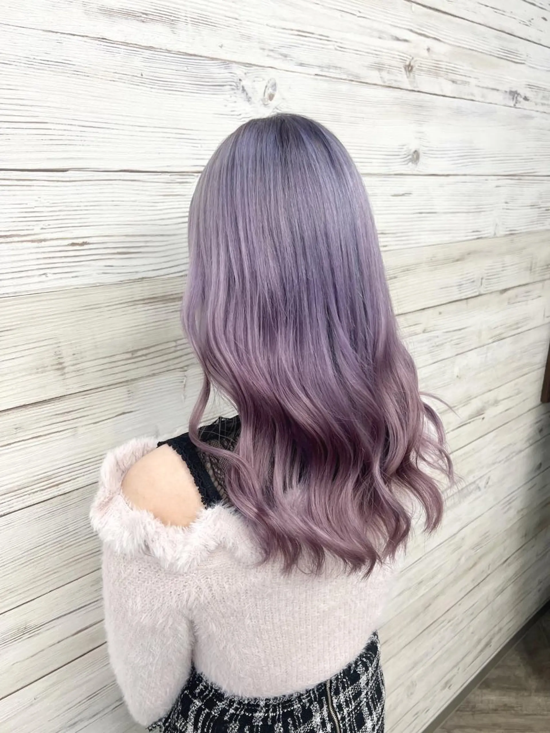 セミロング カラー ヘアアレンジ ブリーチ ブロンド 透明感カラー パープルカラー ヘアカラー トリートメント 枝毛カット＆髪質改善 満足NO.1岡しゃんのヘアスタイル