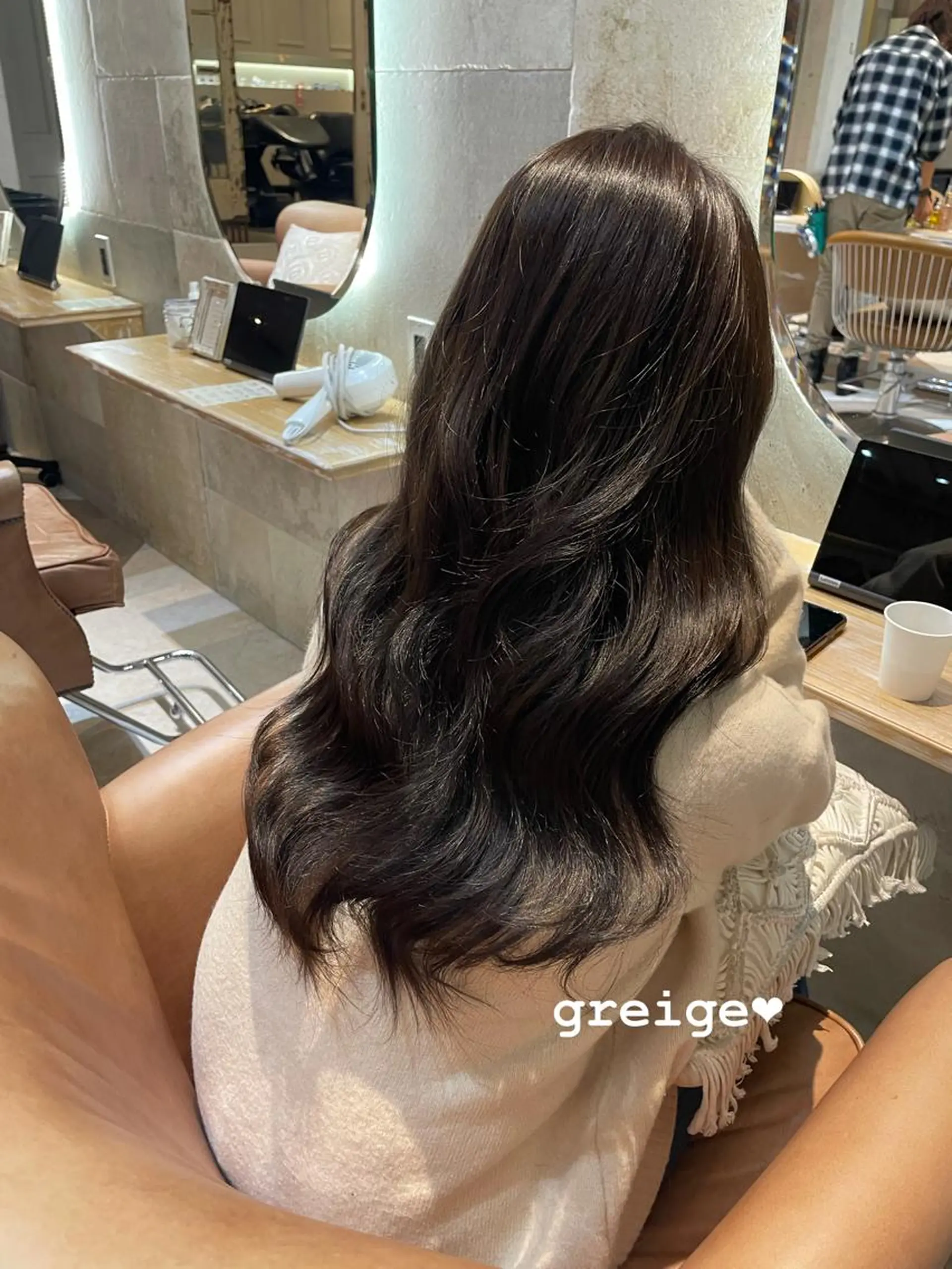 ロング カット ヘアカラー トリートメント Kanami/韓国風 /艶カラーのヘアスタイル
