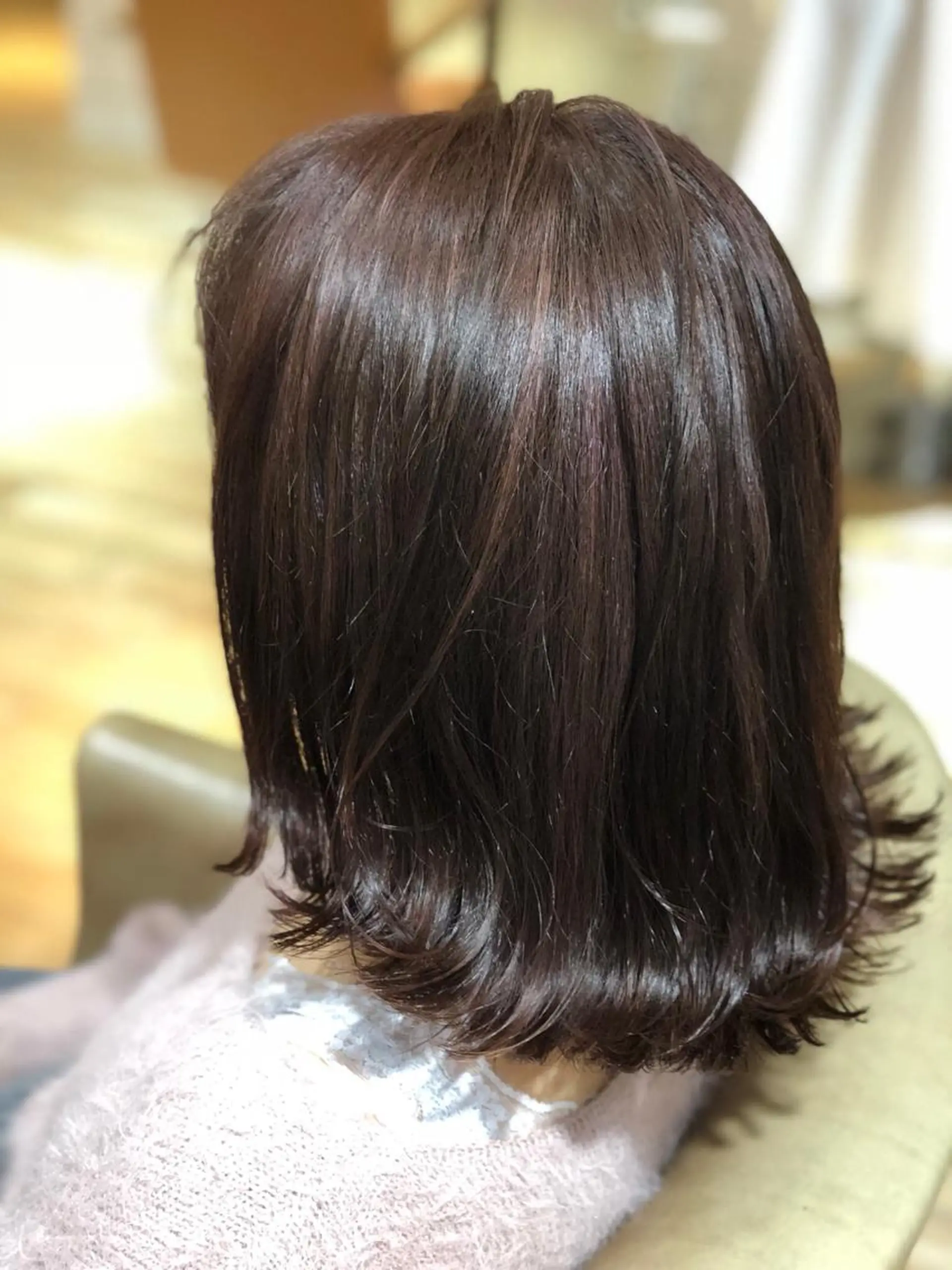 ミディアム カラー パーマ ヘアアレンジ 切りっぱなしボブ ミディアムパーマ ベージュカラー ブリーチ グラデーションカラー 【ツヤ髪美容師】 ツダケイスケのヘアスタイル