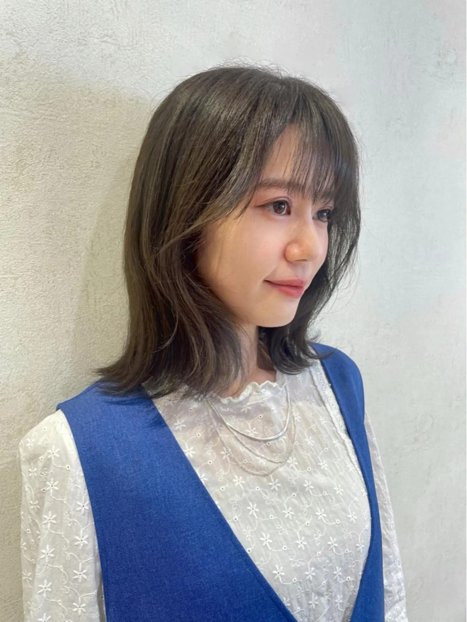 セミロング カラー ベージュカラー オリーブベージュ カット ヘアカラー カラー/レイヤー/ 髪質改善/PAAQのヘアスタイル