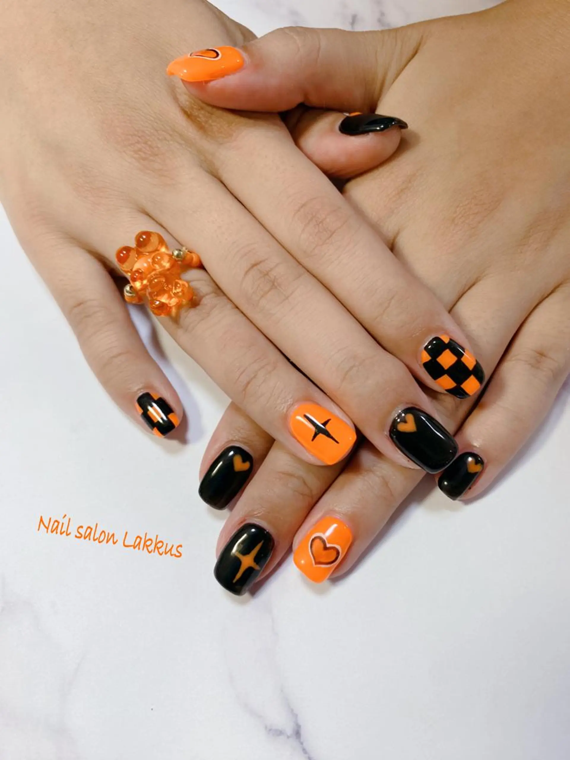 ネイル アートネイル Lakkus T－CHIのネイルデザイン