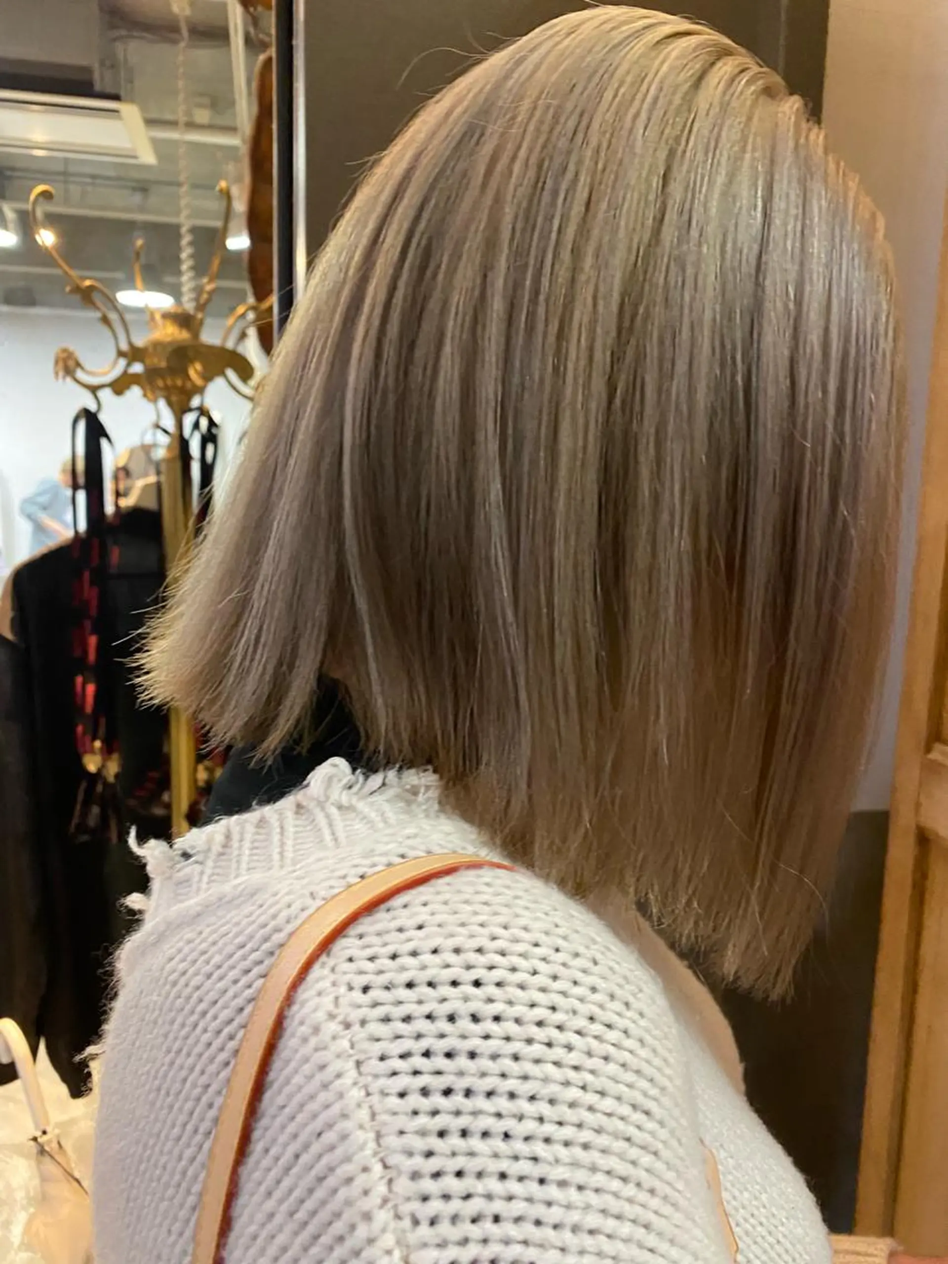 ミディアム カラー ベージュカラー ホワイトベージュ ヘアカラー Pia hair Design Yakuin所属・Pia ツボイ ケイタのヘアスタイル