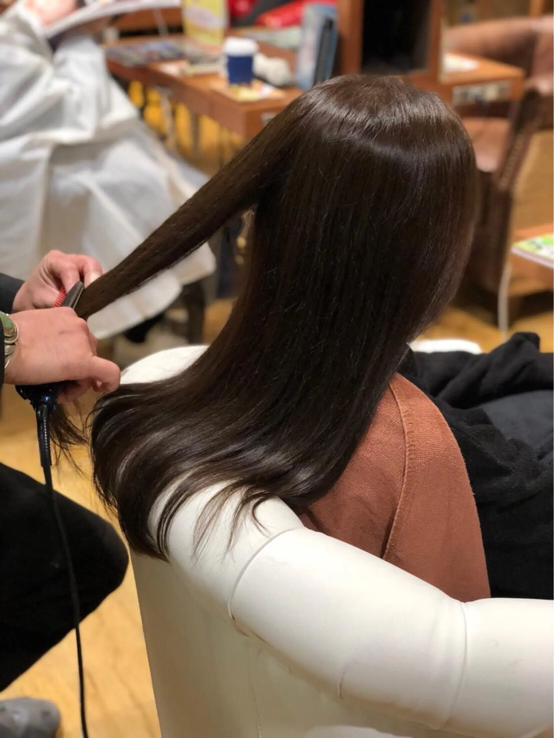 ロング カラー パーマ ヘアアレンジ メンズ キッズ ネイル マツエク・マツパ アティリー 西梅田のヘアスタイル