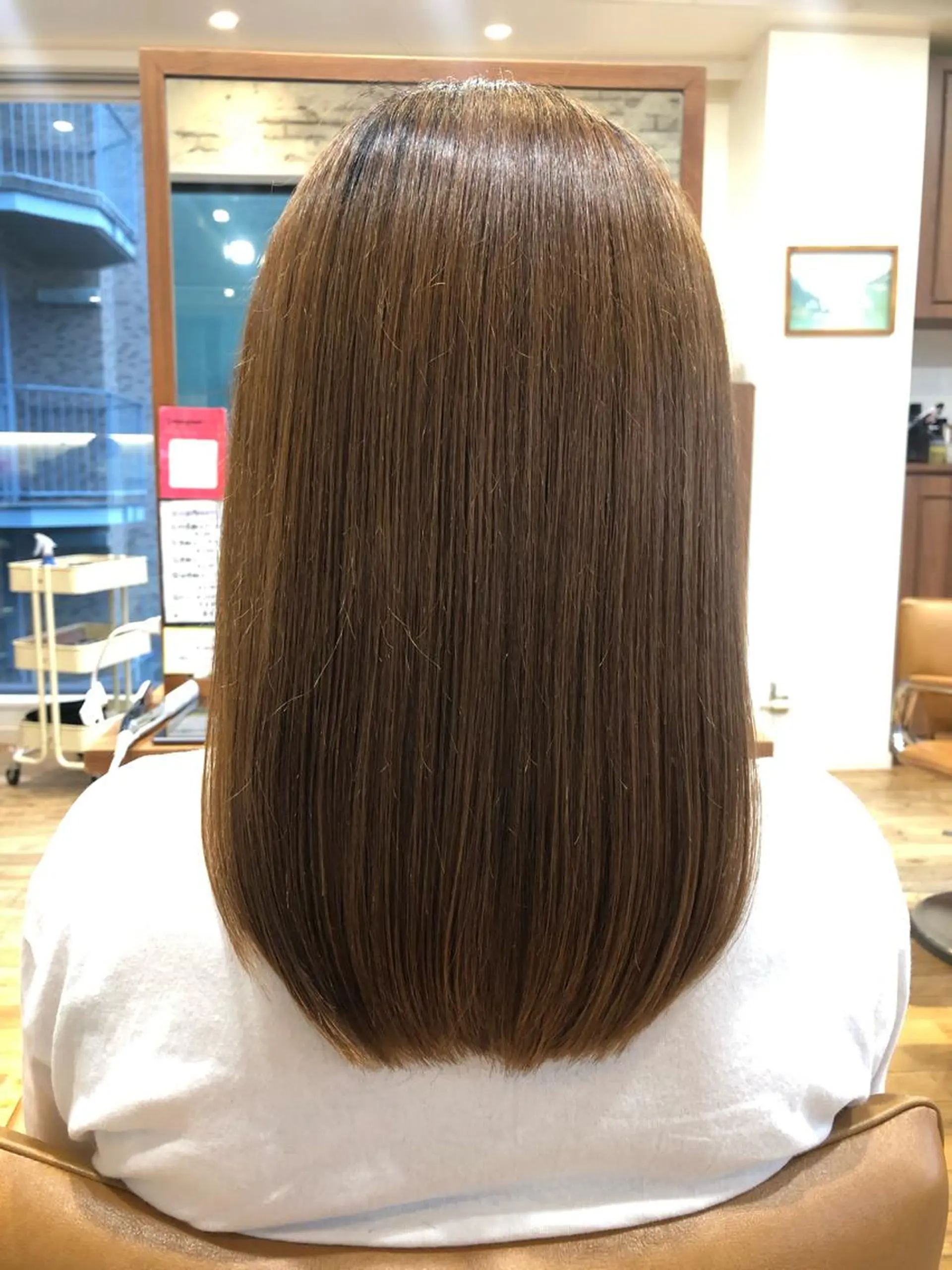 セミロング 山本　恵 (やまもと  けい)のヘアスタイル