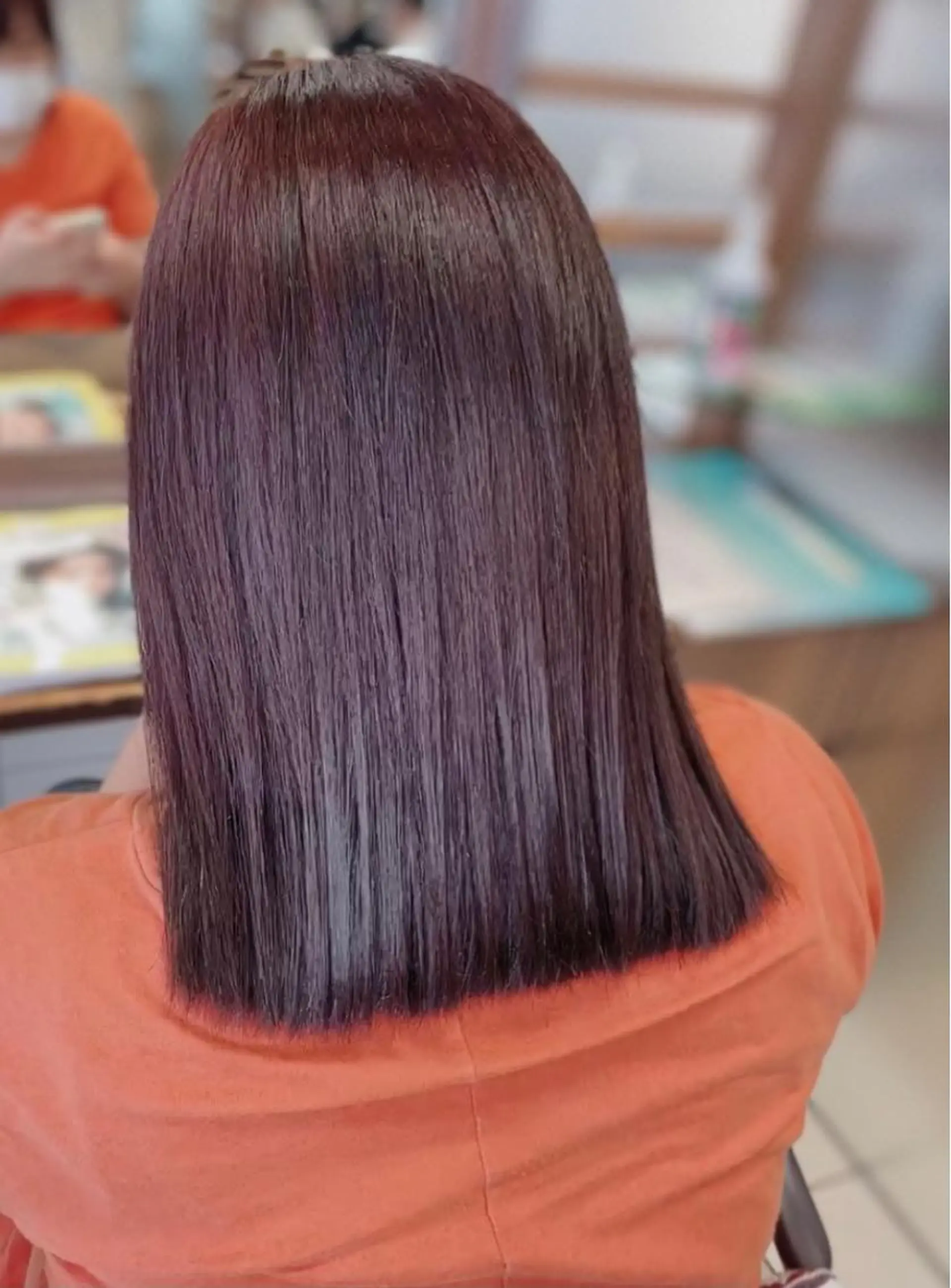 ミディアム カラー ブリーチ ブリーチなしカラー ピンクカラー ピンクパープル パープルカラー 福見 美保のヘアスタイル