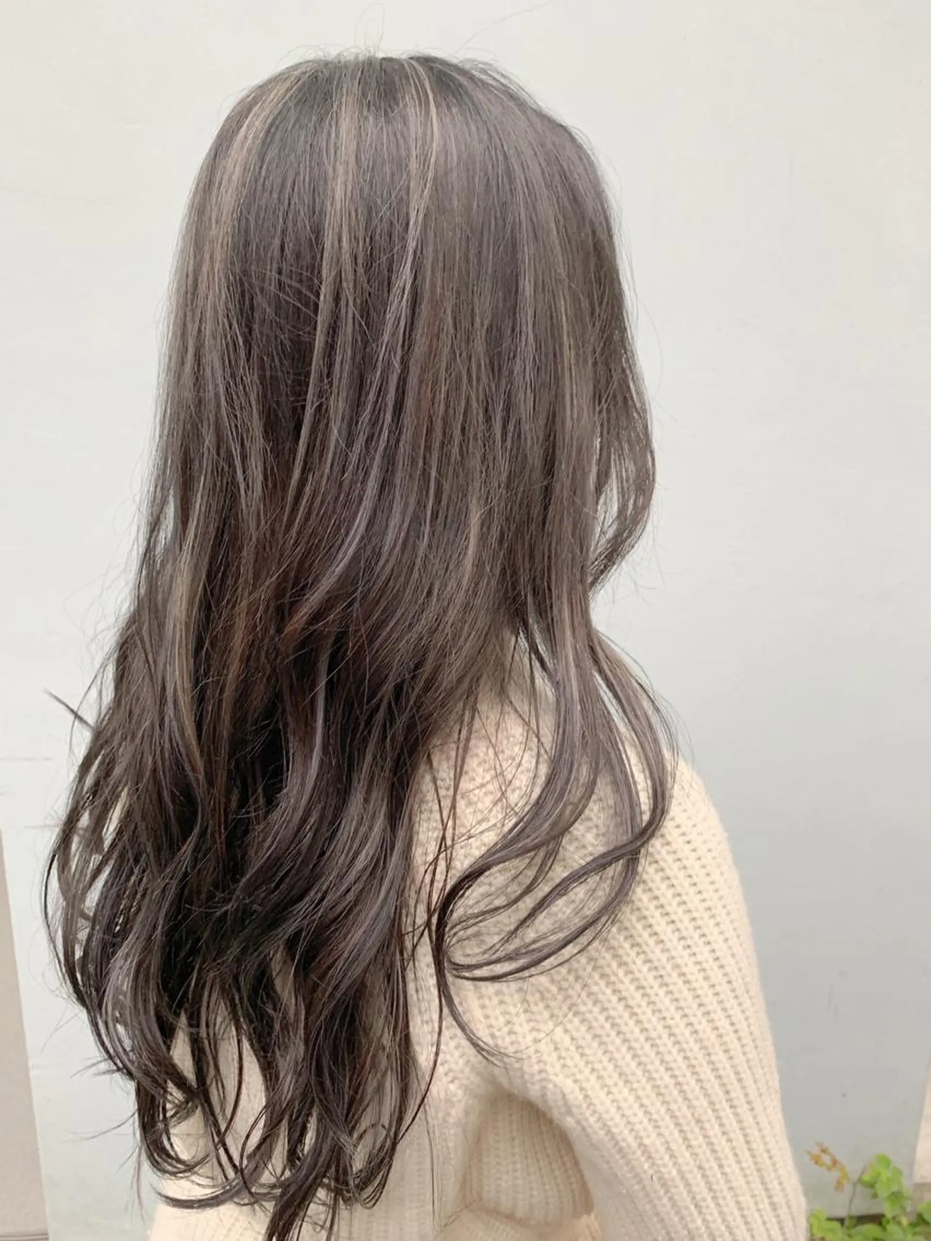 ロング 外国人風カラー ハイライト トリートメント エフプラス所属・エフ プラス F +PULS🌿のマツエク・マツパデザイン