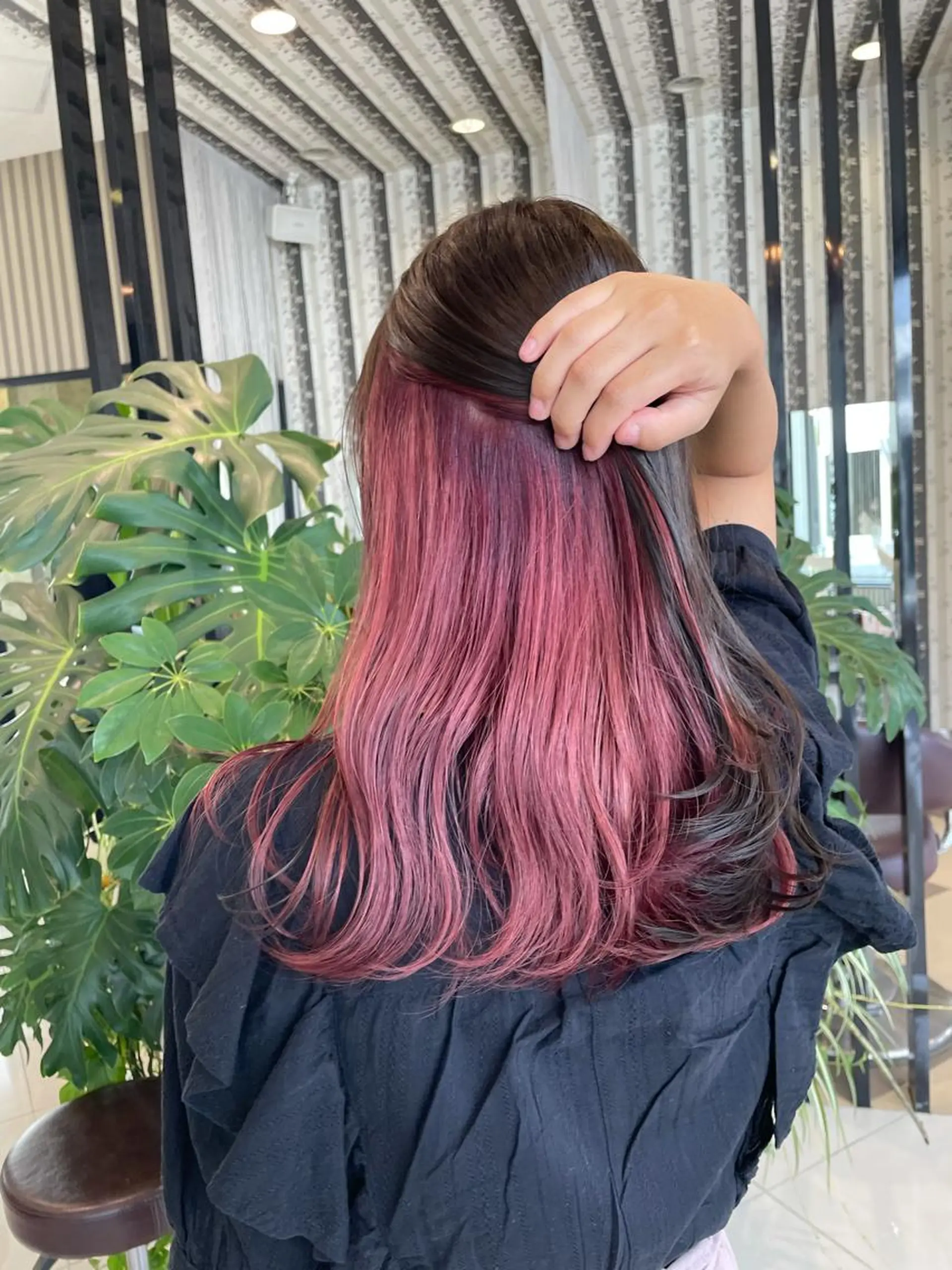 ロング カラー 石坂 瀬音のヘアスタイル