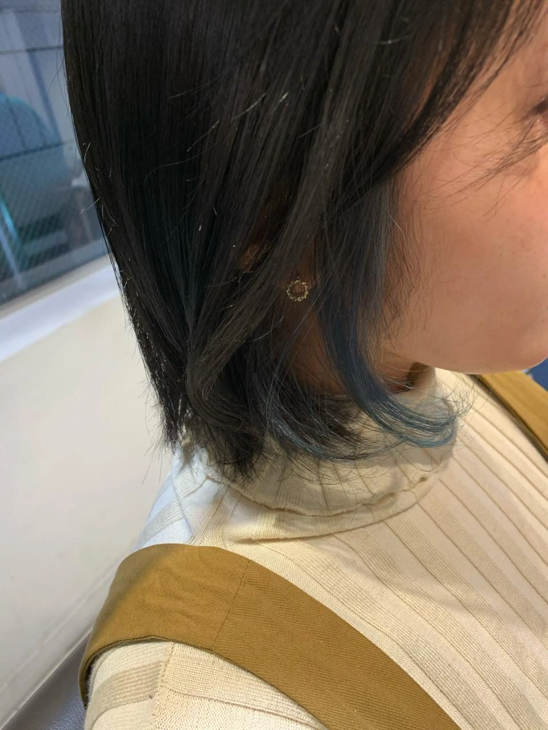 ミディアム カラー イヤリングカラー 縮毛矯正✖️似合わせ 🌻ヒトミのヘアスタイル