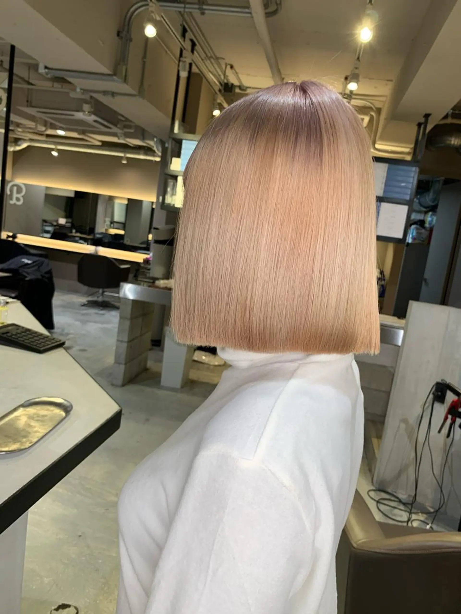 ミディアム カラー ヘアアレンジ ブロンド ボブ 全国No.1歴あり HINATA🥇のヘアスタイル