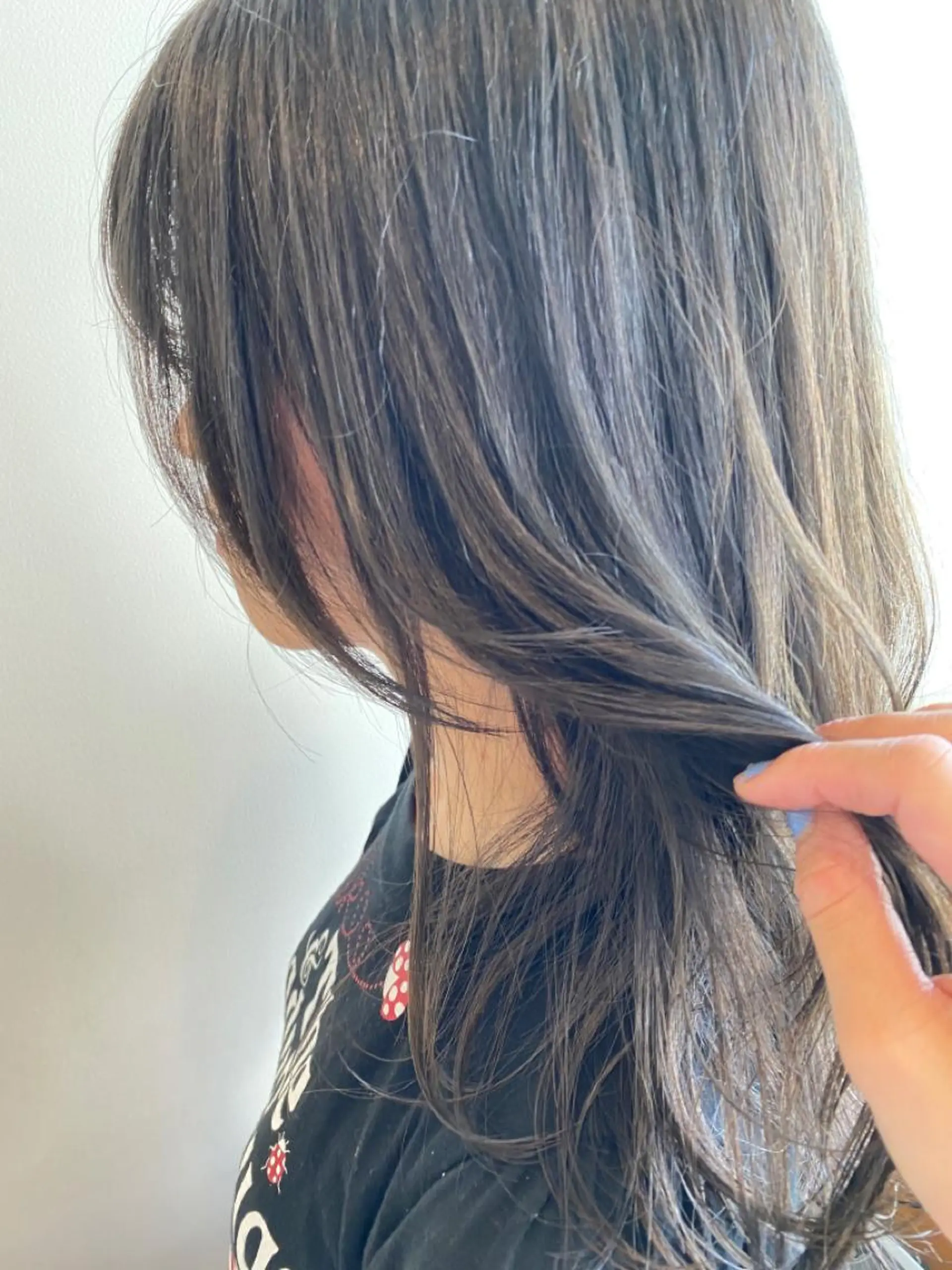 ミディアム カラー 透明感カラー カット ヘアカラー salowin渋谷kitaya park前所属・RIKA韓国ヘア/く びれヘア/上品カラーのヘアスタイル