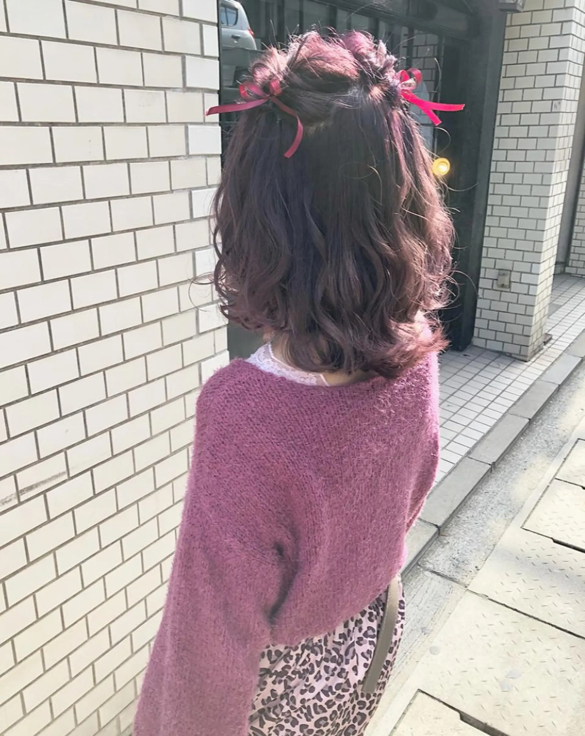ミディアム カラー ヘアアレンジ ハーフアップ ピンクカラー autre所属・大久保 ひでなりのヘアスタイル