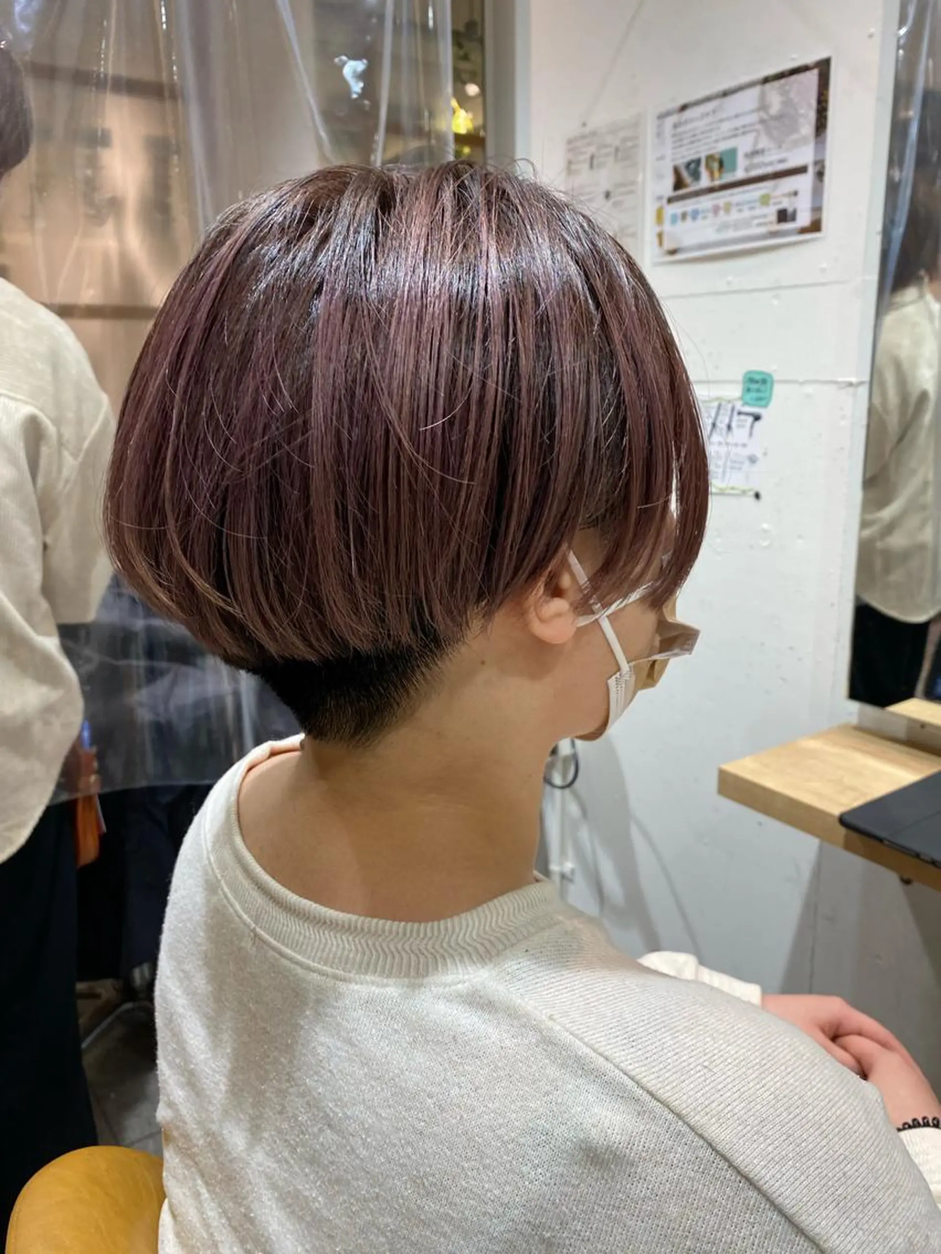 ショート カット ヘアカラー トリートメント 三好 智のヘアスタイル