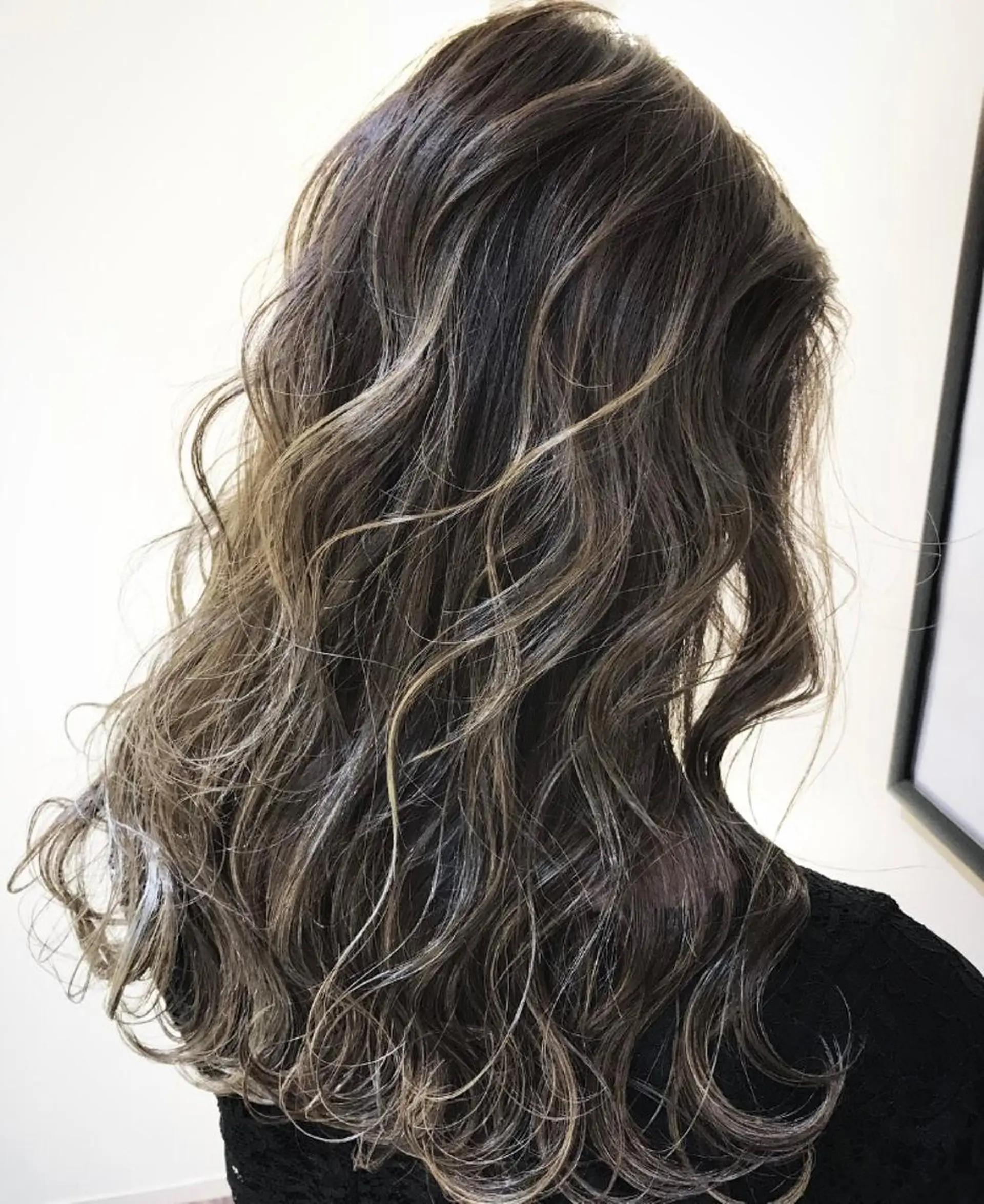 ロング カラー ヘアアレンジ ハイライトカラー 外国人風カラー ハイライト 髪質改善サロン 心斎橋ARCHEのヘアスタイル